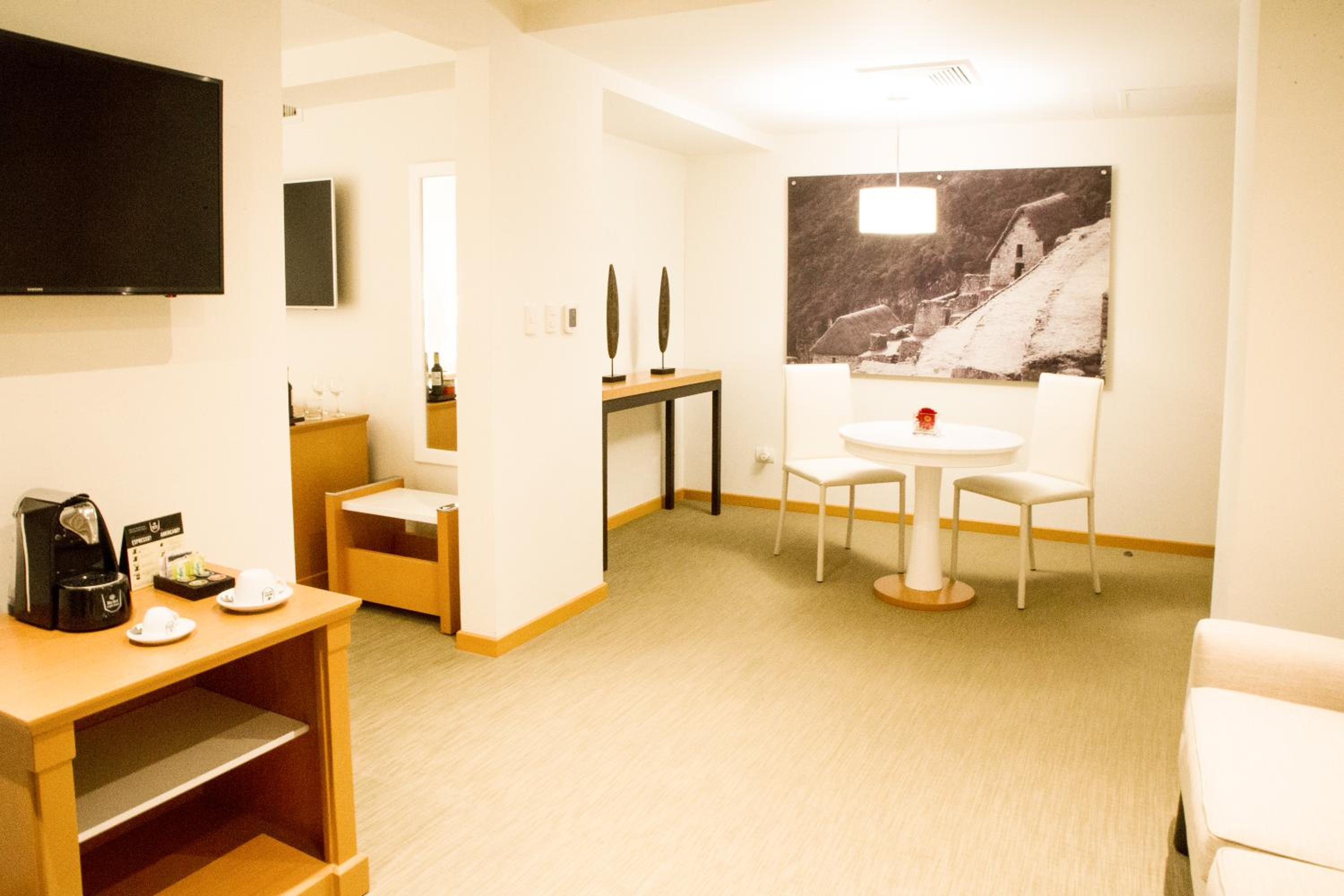 Junior Suite - Photo 9
