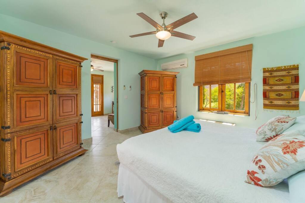 Three-Bedroom House photo 1