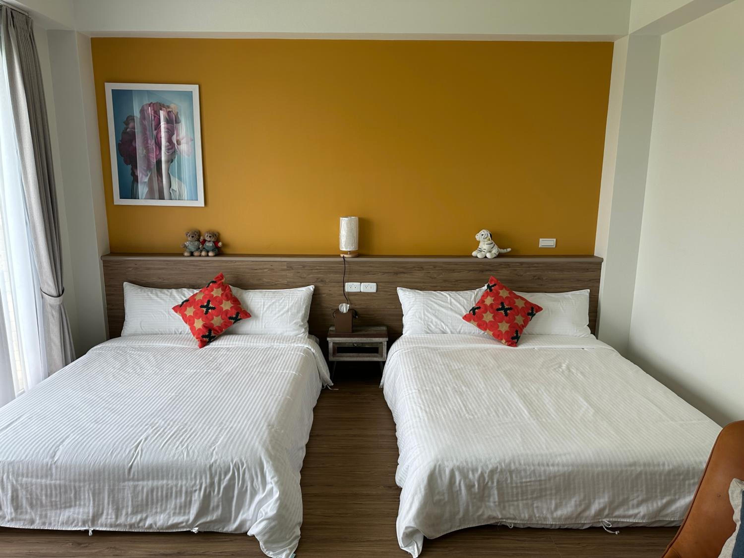Quadruple Room with Balcony photo 2