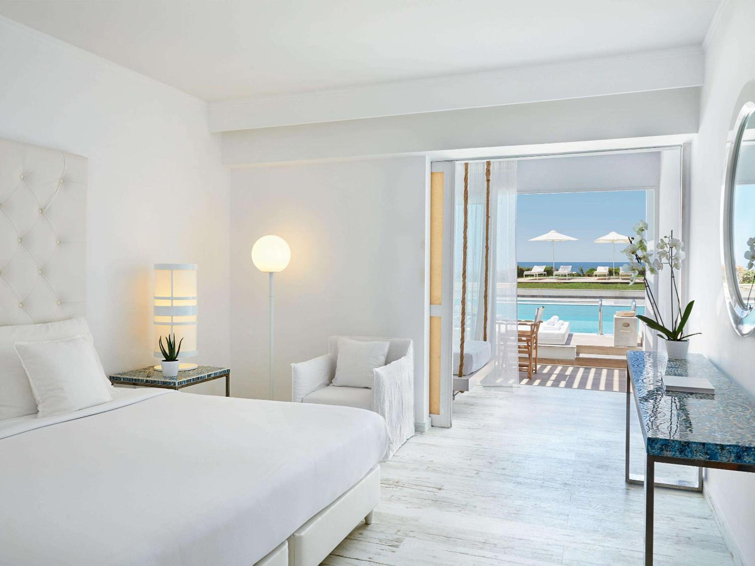 Swim Up Guestroom Sea View with Garden - Photo 1