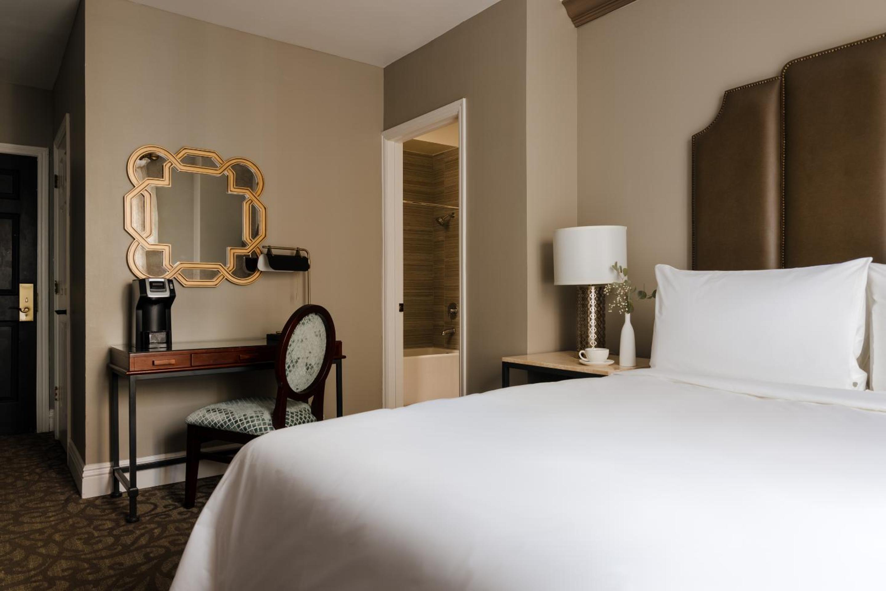Superior Queen Room