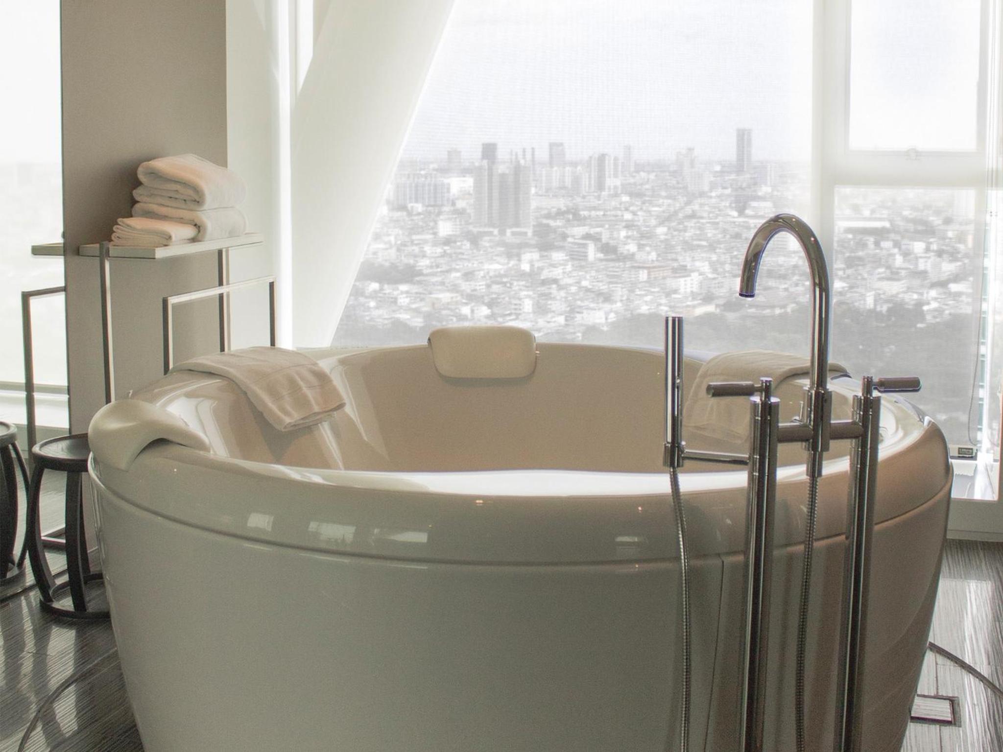Presidential Suite thumbnail 5