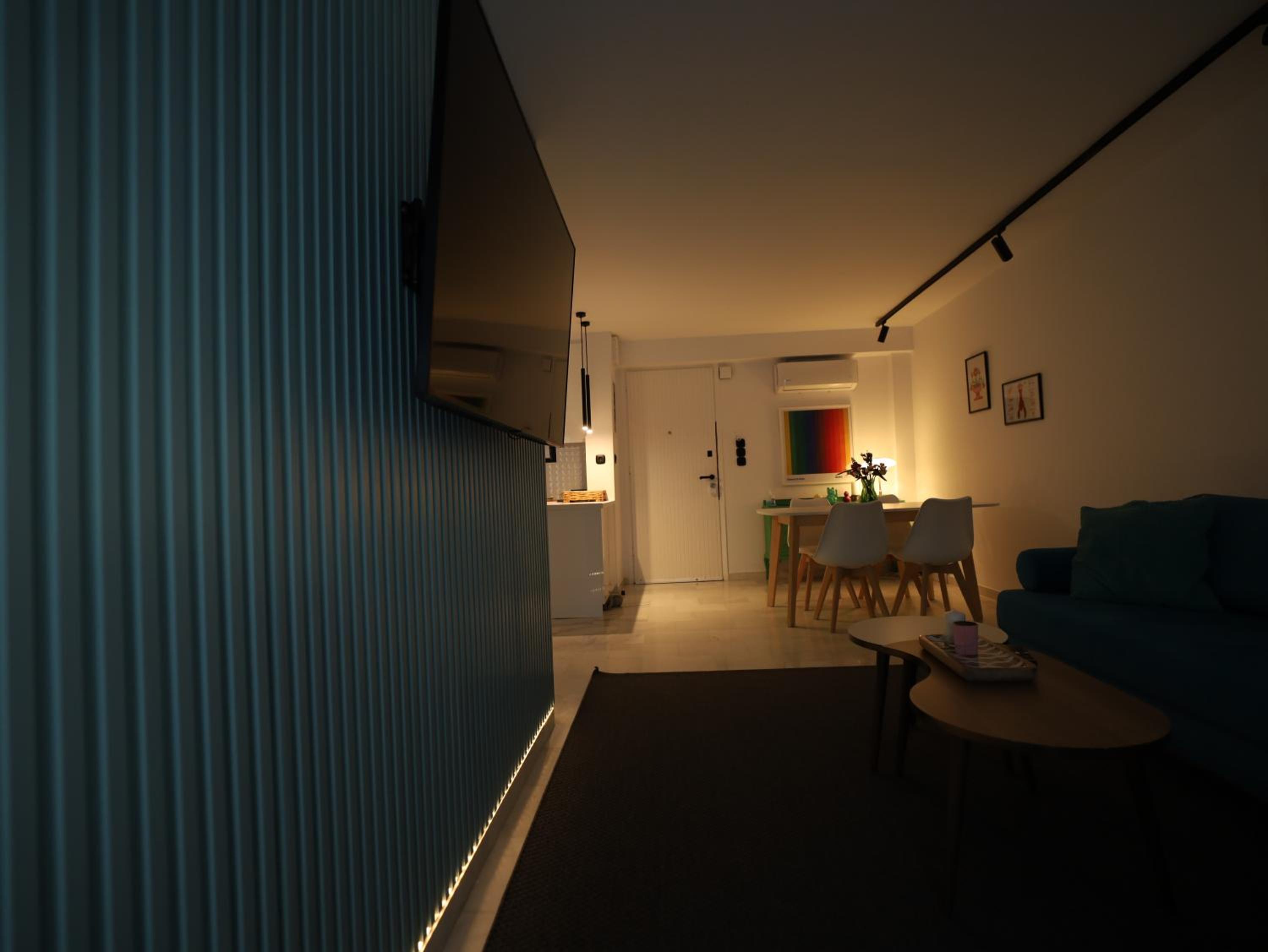 One-Bedroom Apartment photo 2