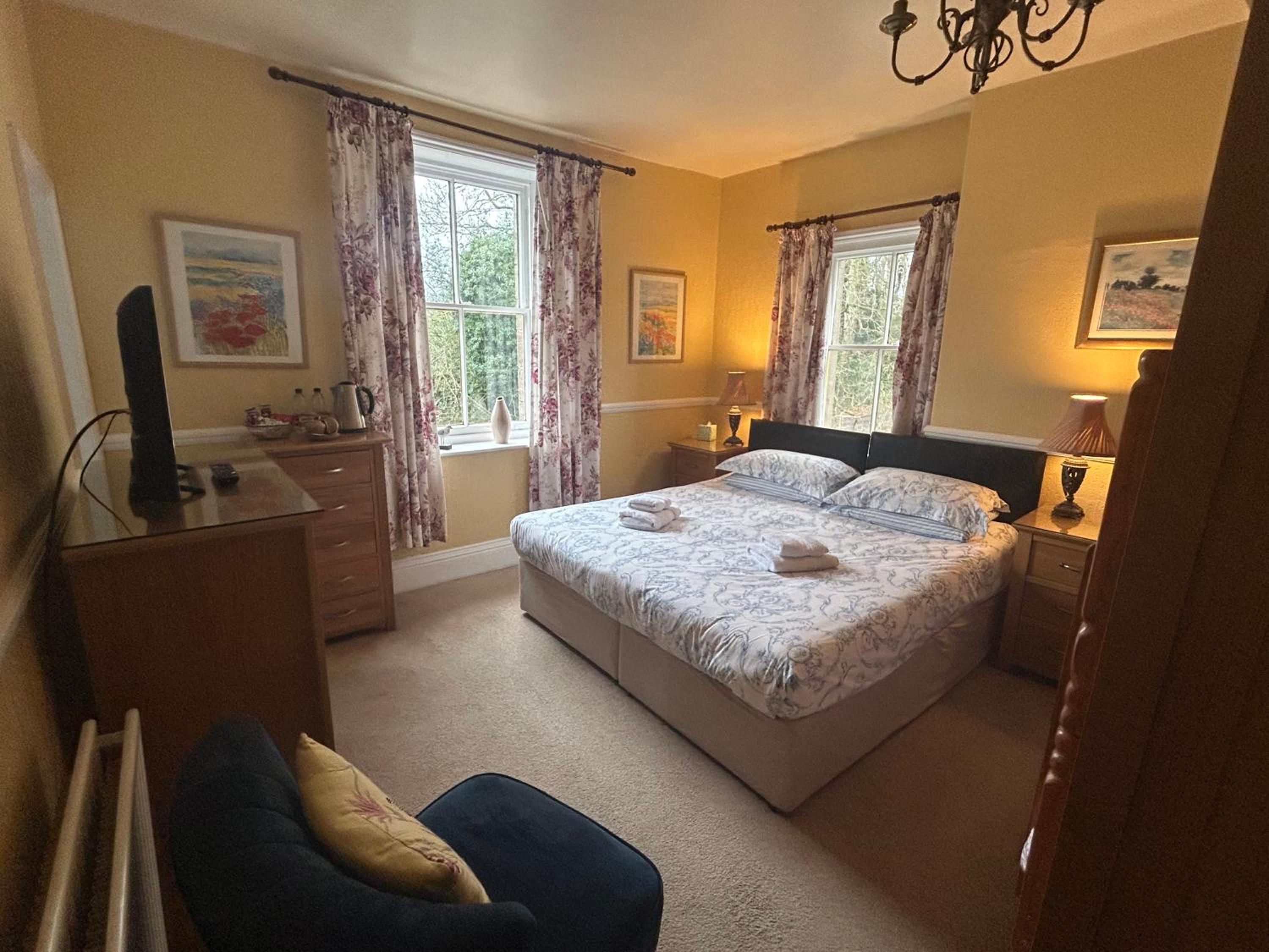 Standard King Room photo 1