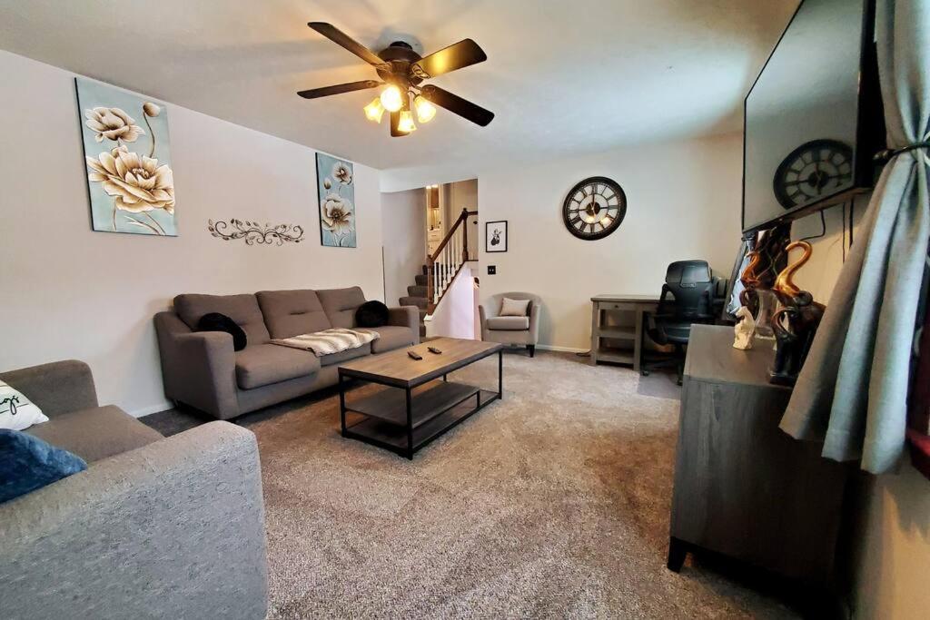 Four-Bedroom House photo 1