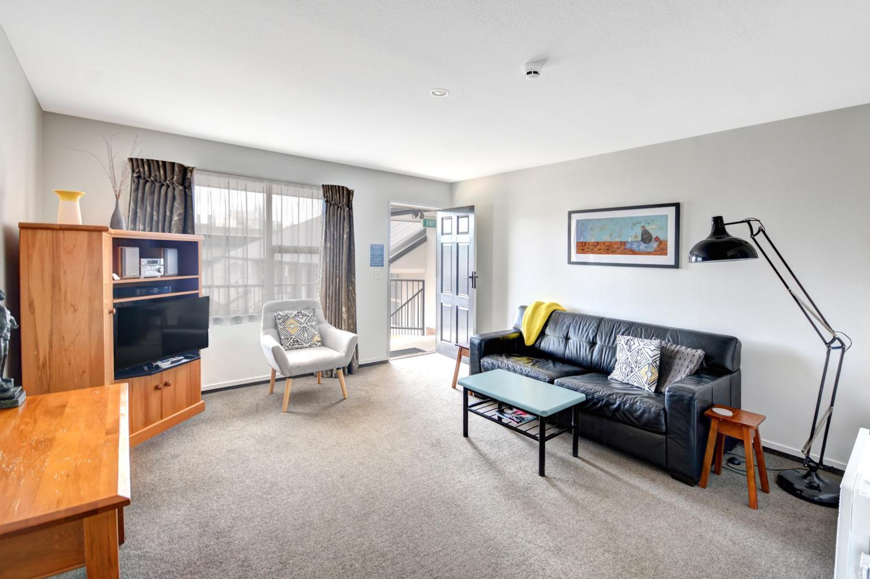 One-Bedroom Apartment with Spa Bath photo 2
