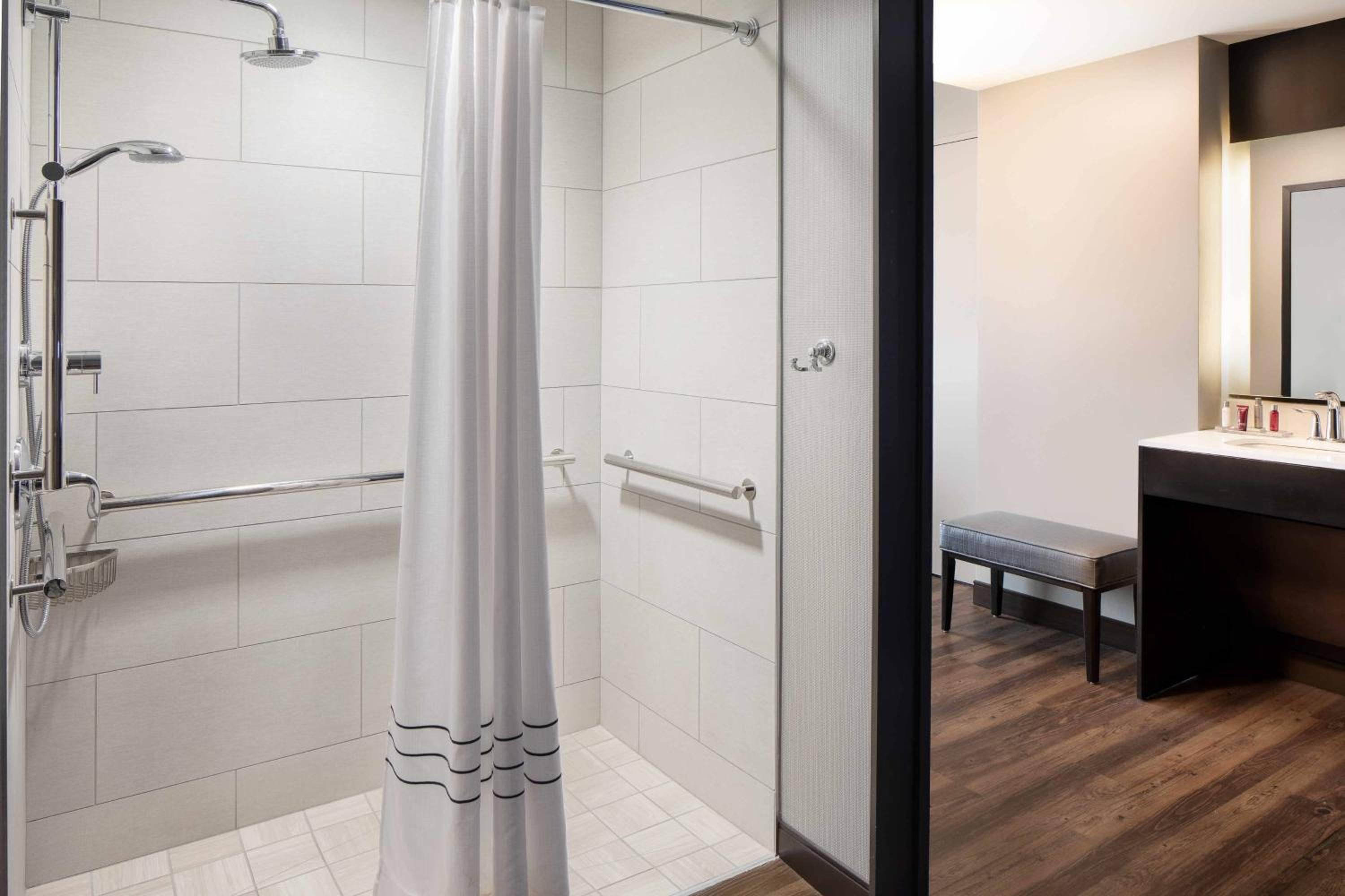Classic King Room - Hearing Accessible