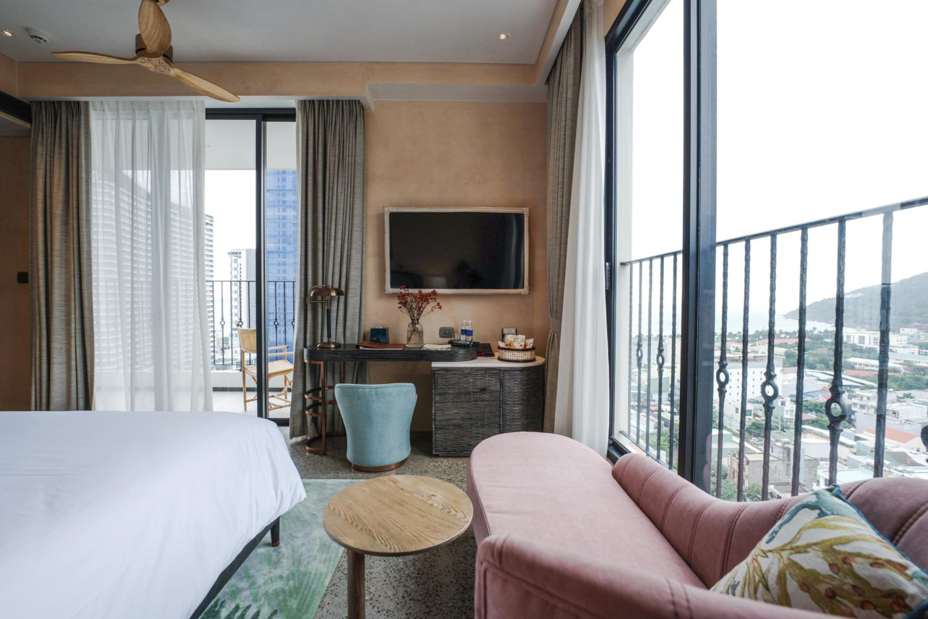 Deluxe Double Sea View photo 3