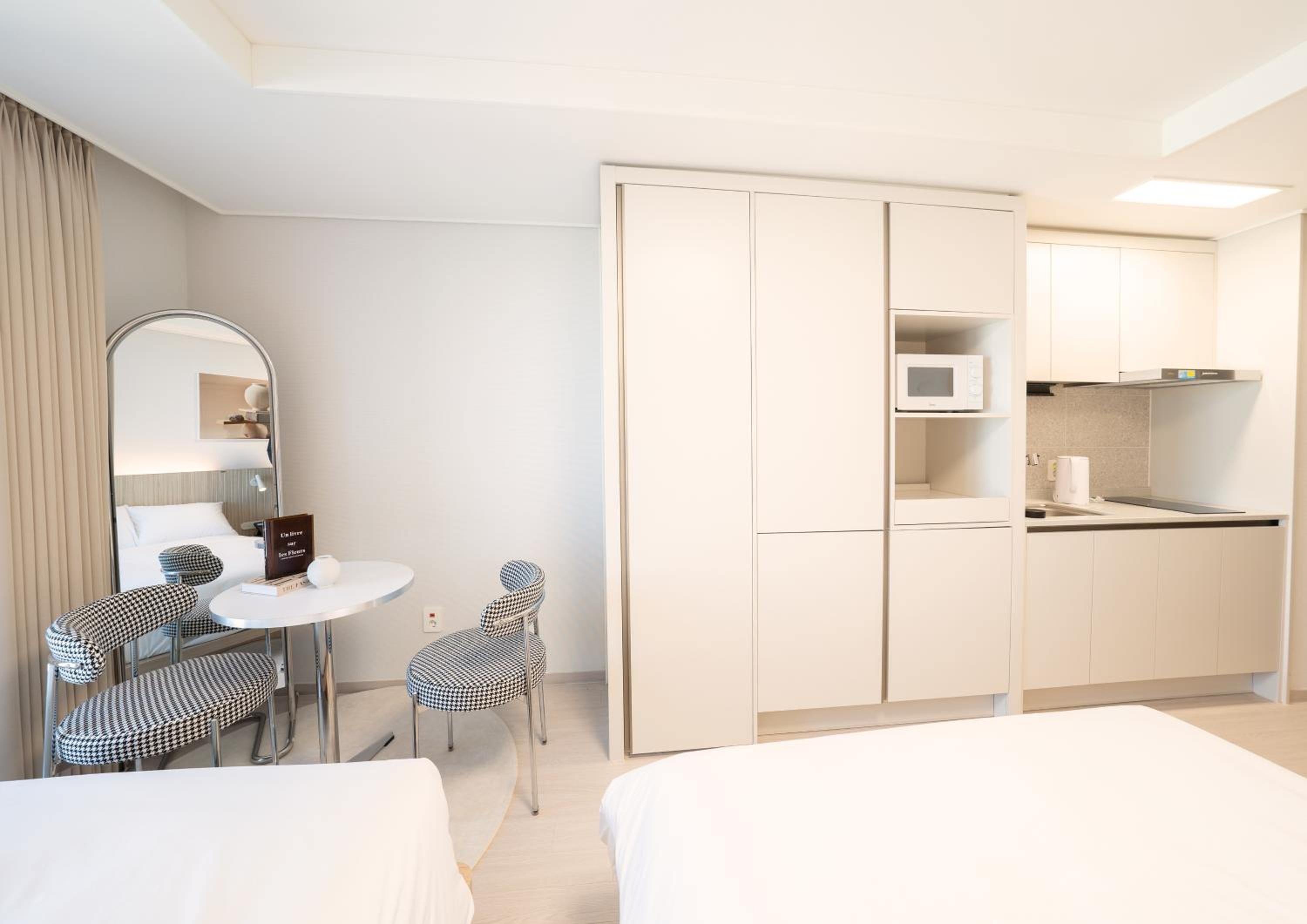 Run of House room(Room type not guaranteed) - Photo 21