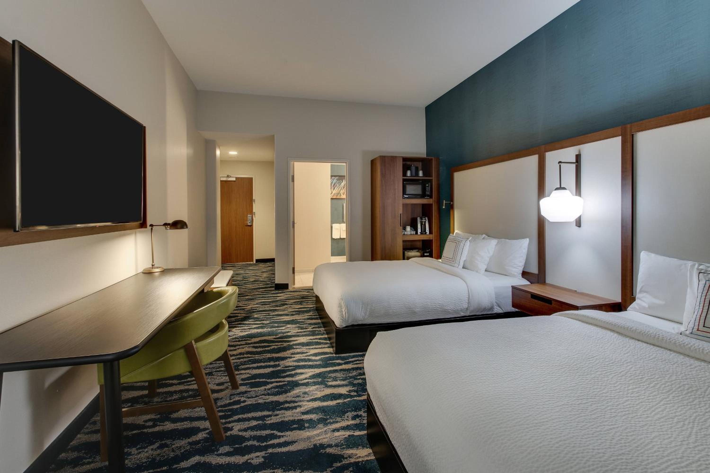 Guest room, 2 Queen - Photo 4