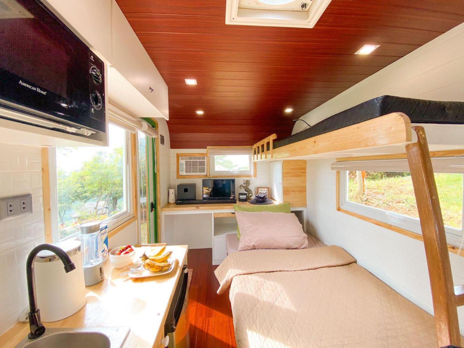 Mobile Home photo 1