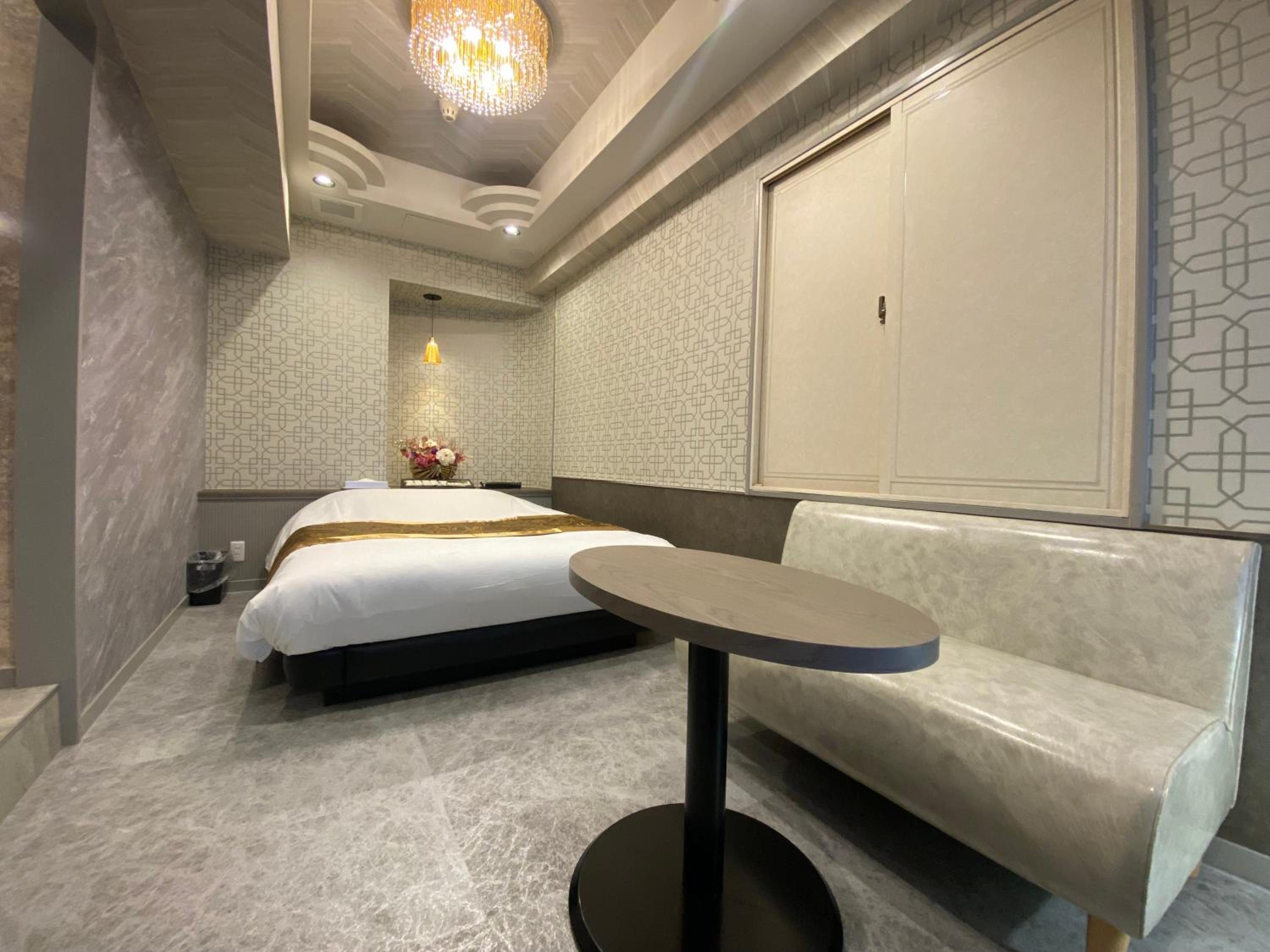 Economy Double Room photo 3