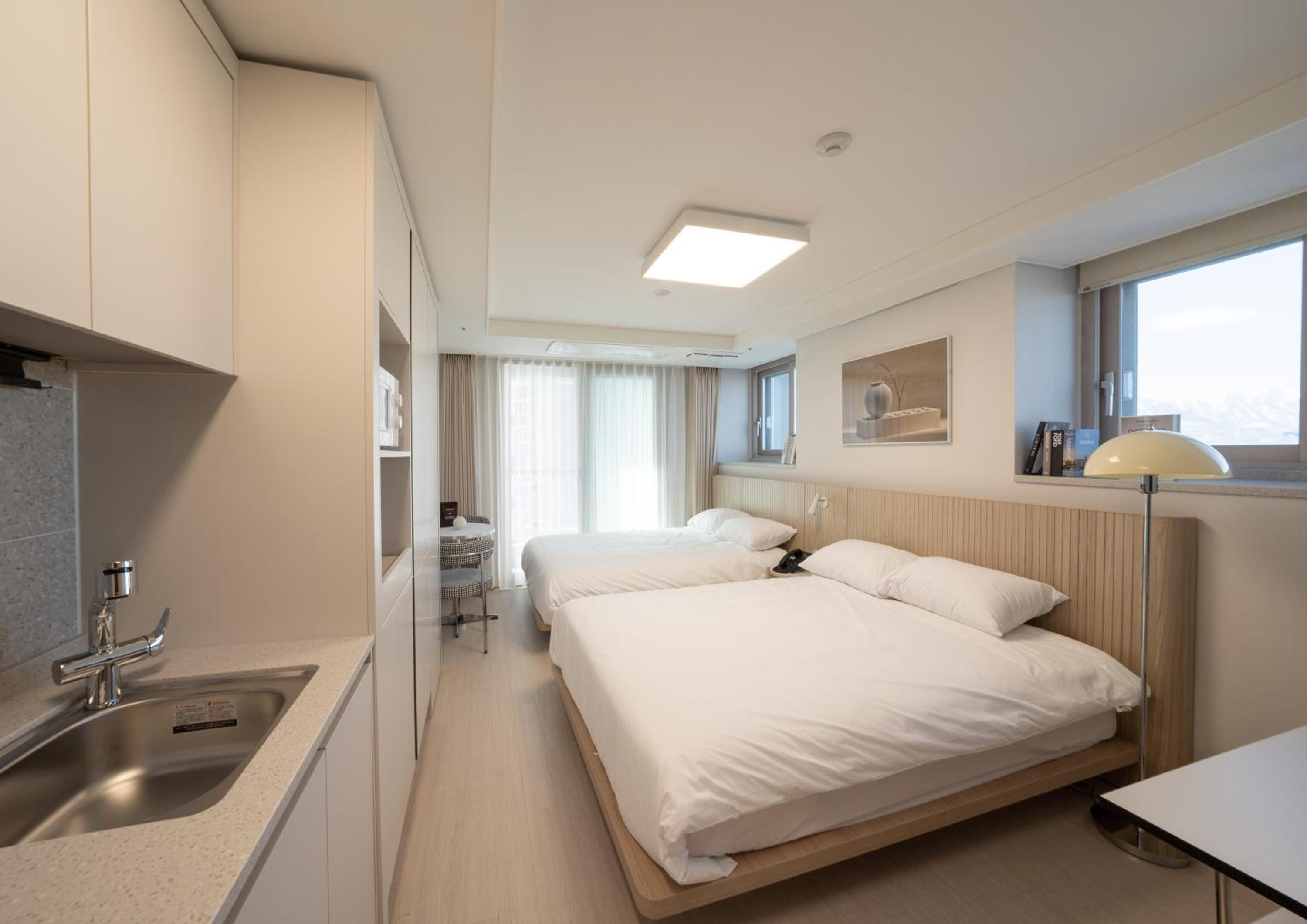 Family City View (8F~) - Photo 4