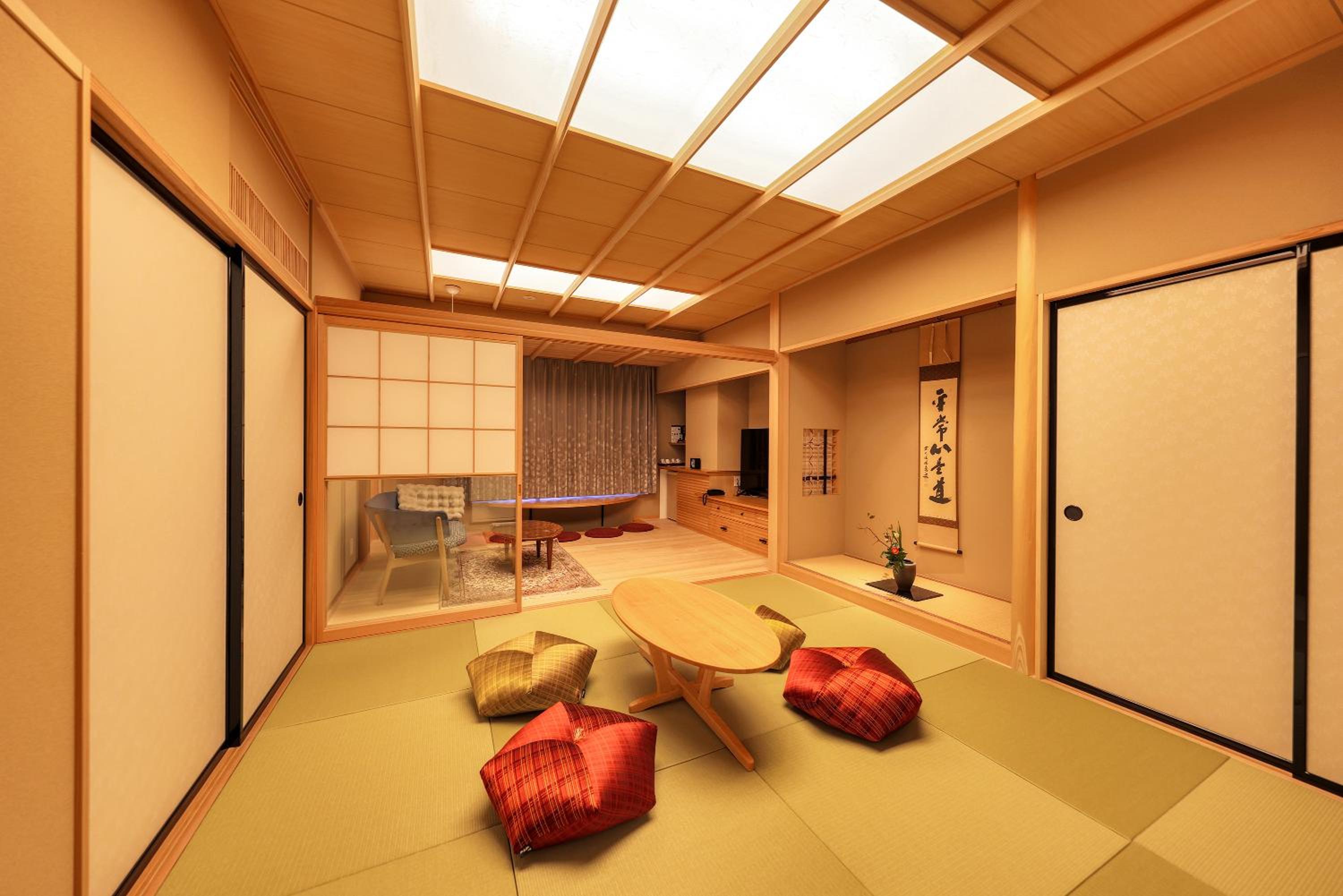 Suite - Photo 4