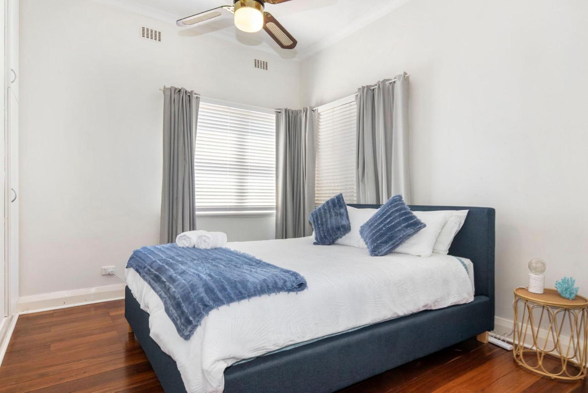Three-Bedroom House photo 2