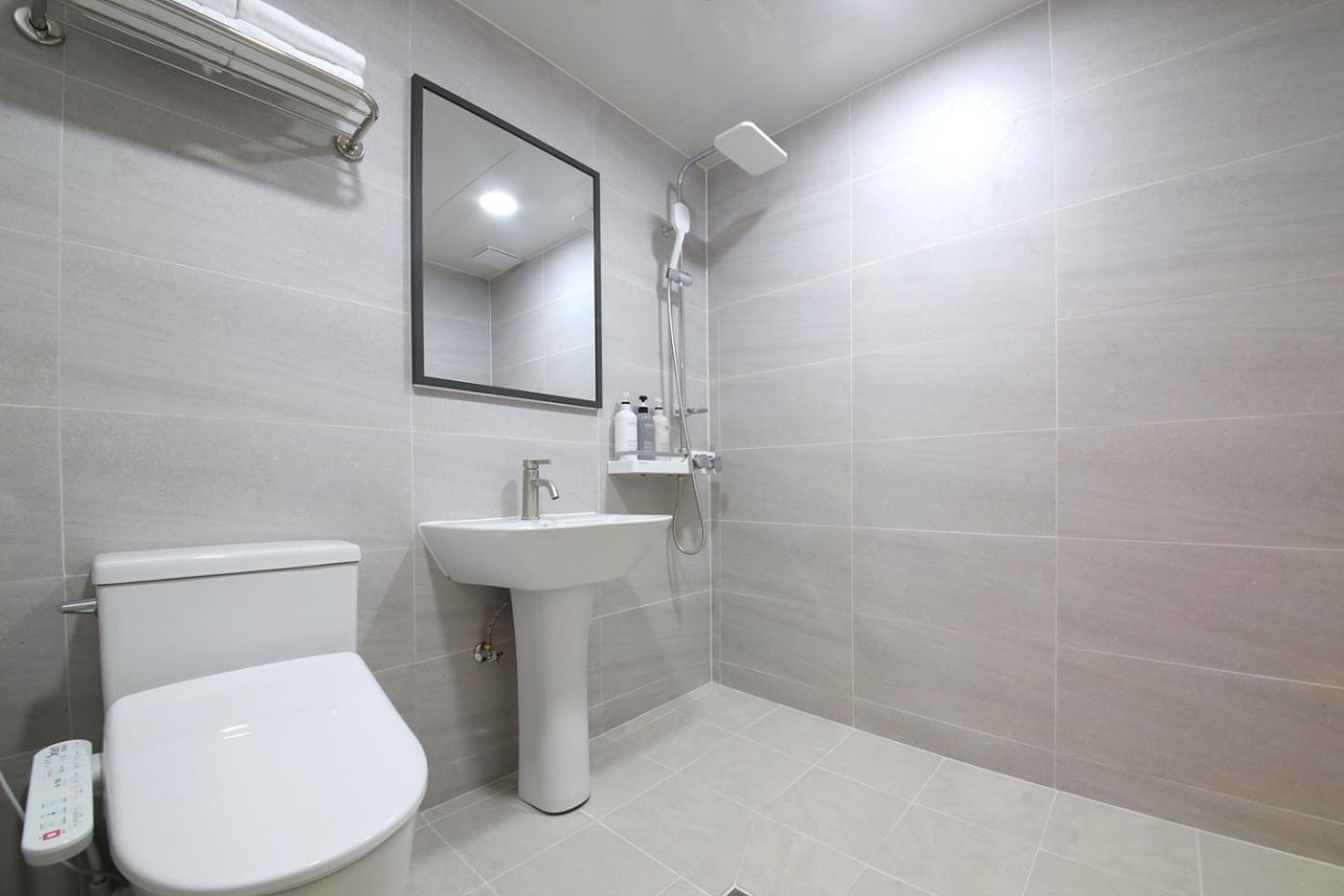 Standard Double Room photo 3