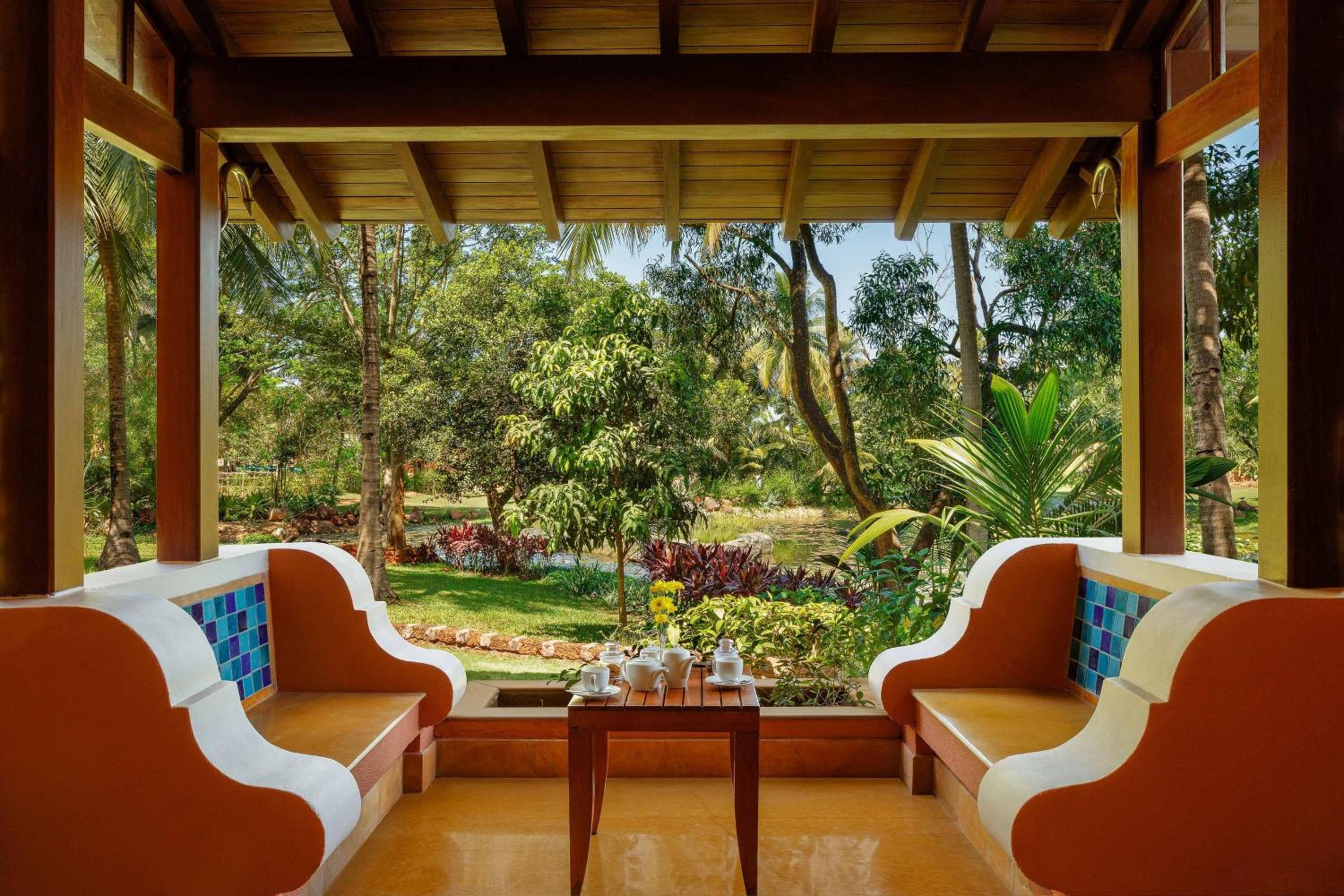 Garden View Guest Room One King or Two Twin/Single Beds