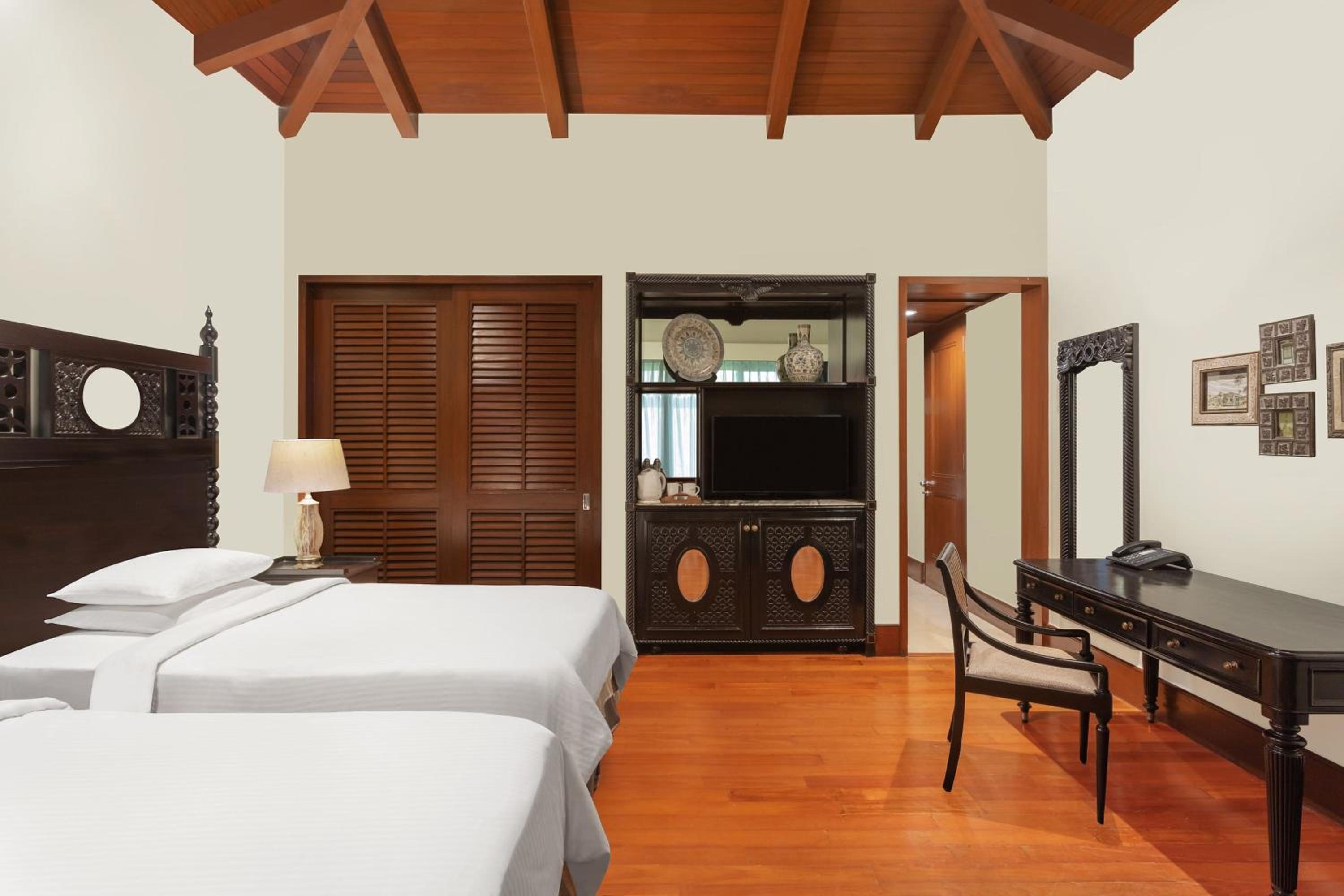Sea View, Guest Room One King or Two Twin/Single Beds