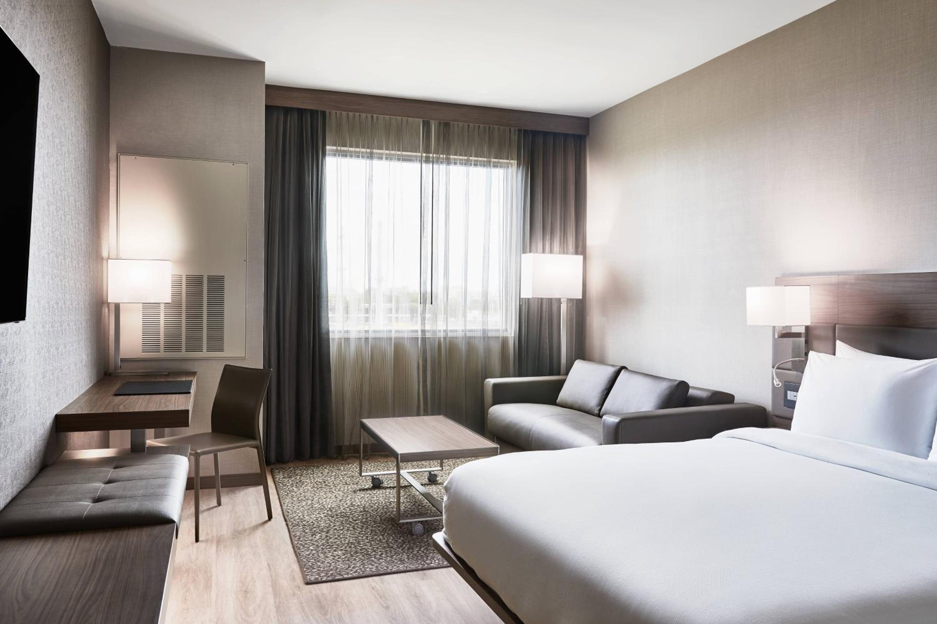 Guest room, 1 King, Sofa bed
