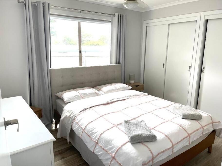 Three-Bedroom House photo 1