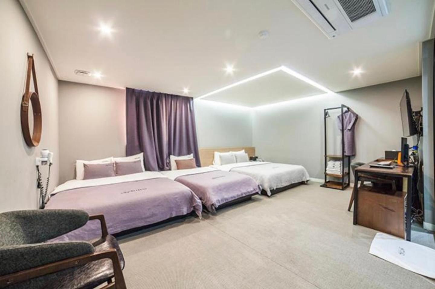 Deluxe Triple Room
