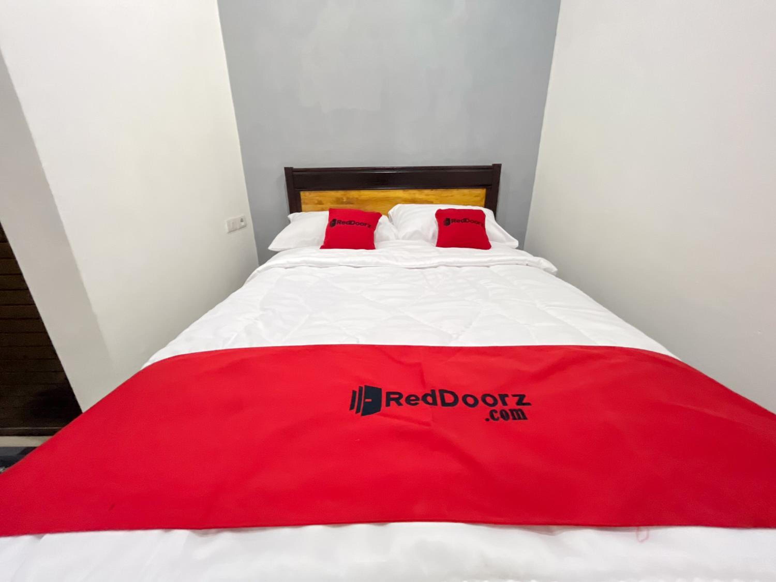 Standard Double Room - Photo 4