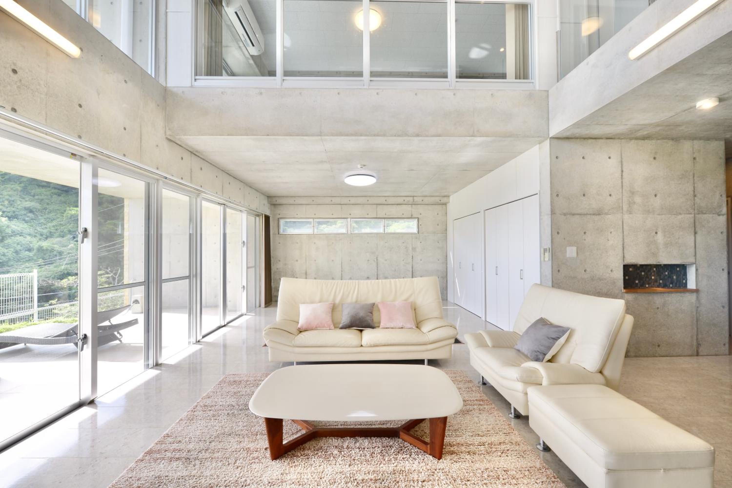 Three-Bedroom Villa photo 1