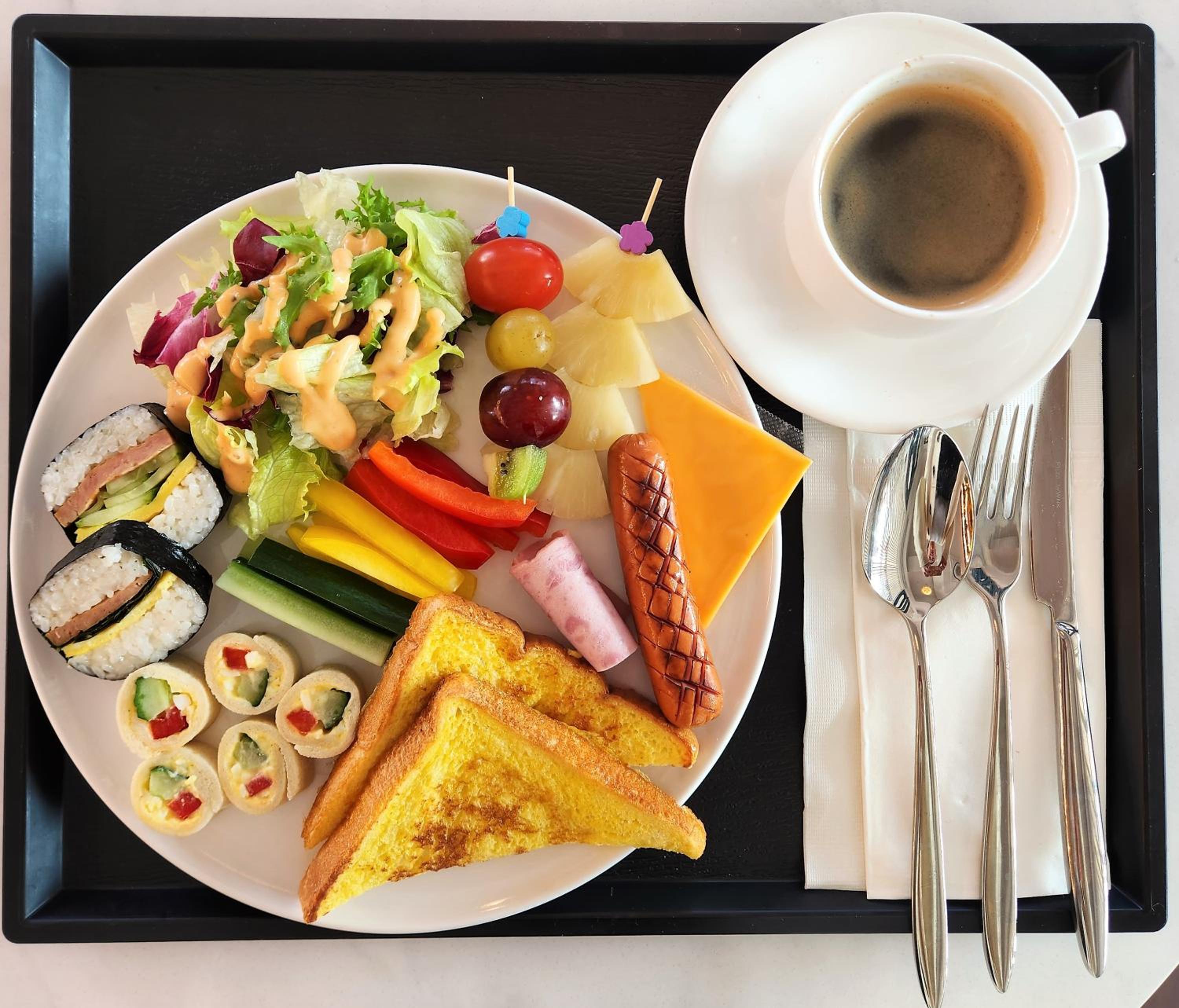 [A LA CARTE Breakfast PKG for 2] Deluxe Double Room with Free access to Rooftop pool - Photo 21