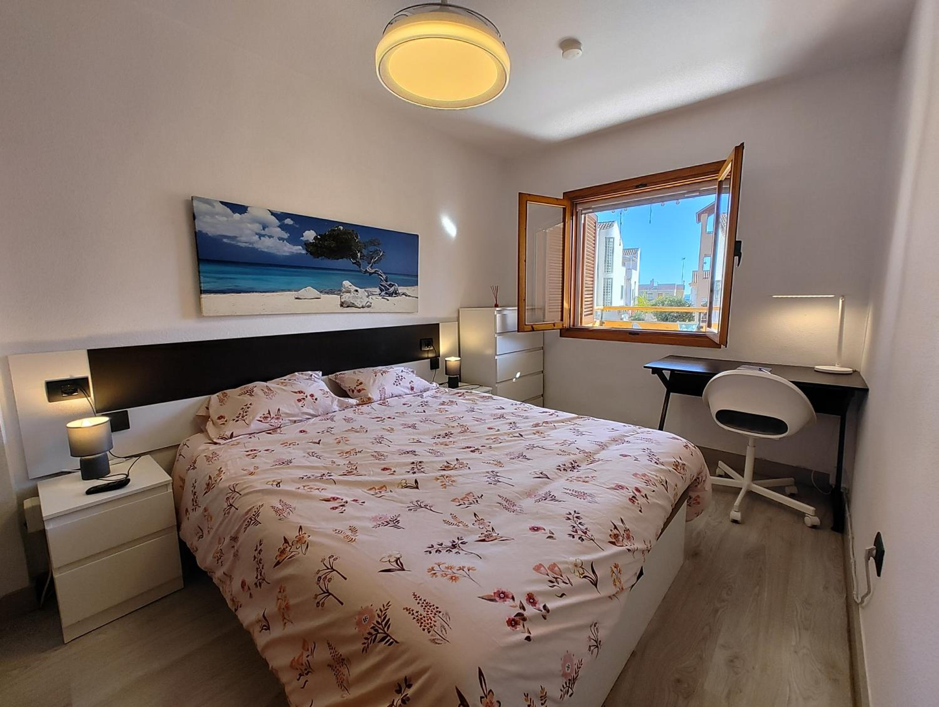 Apartamento con Balcón