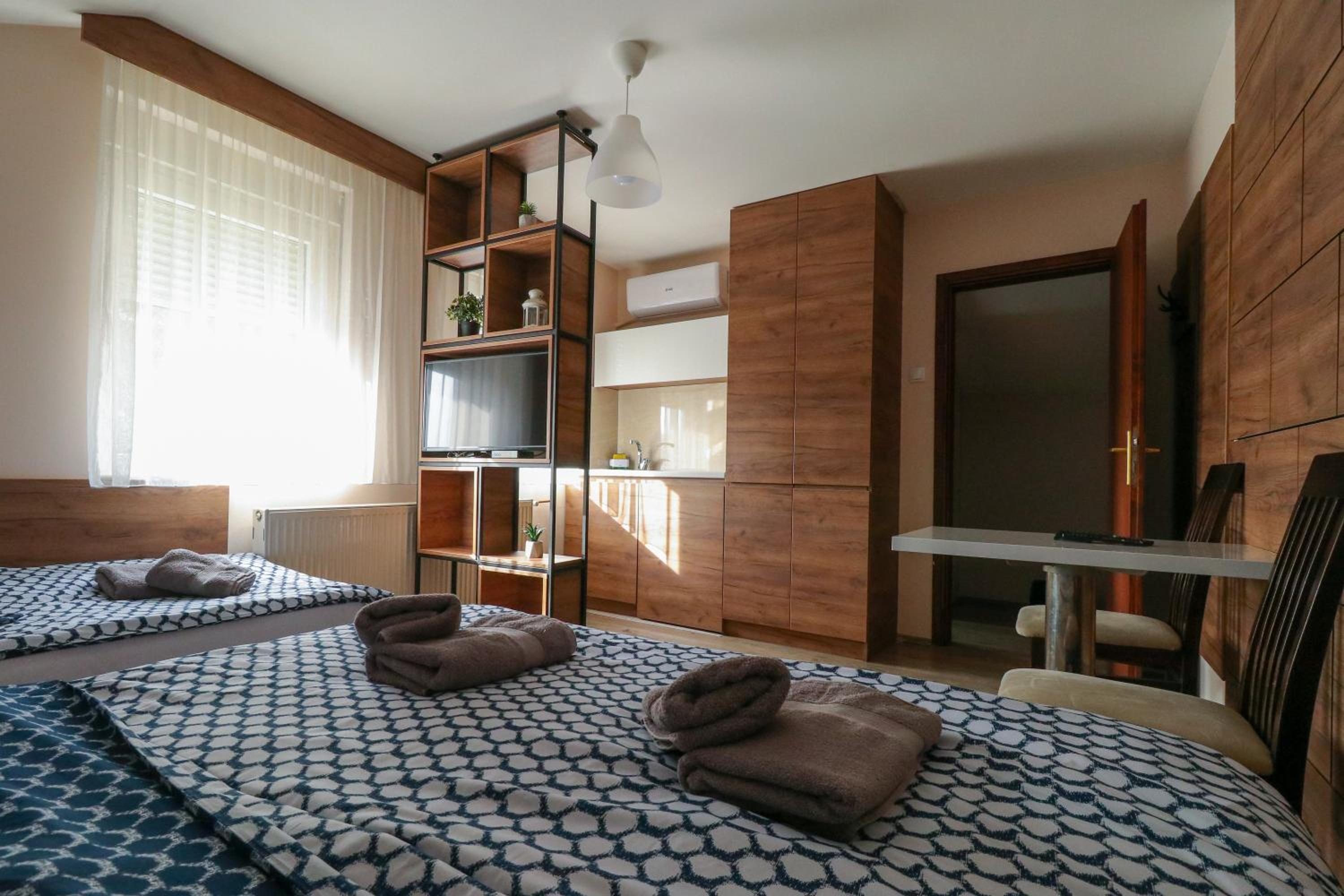 Studio Apartment photo 1