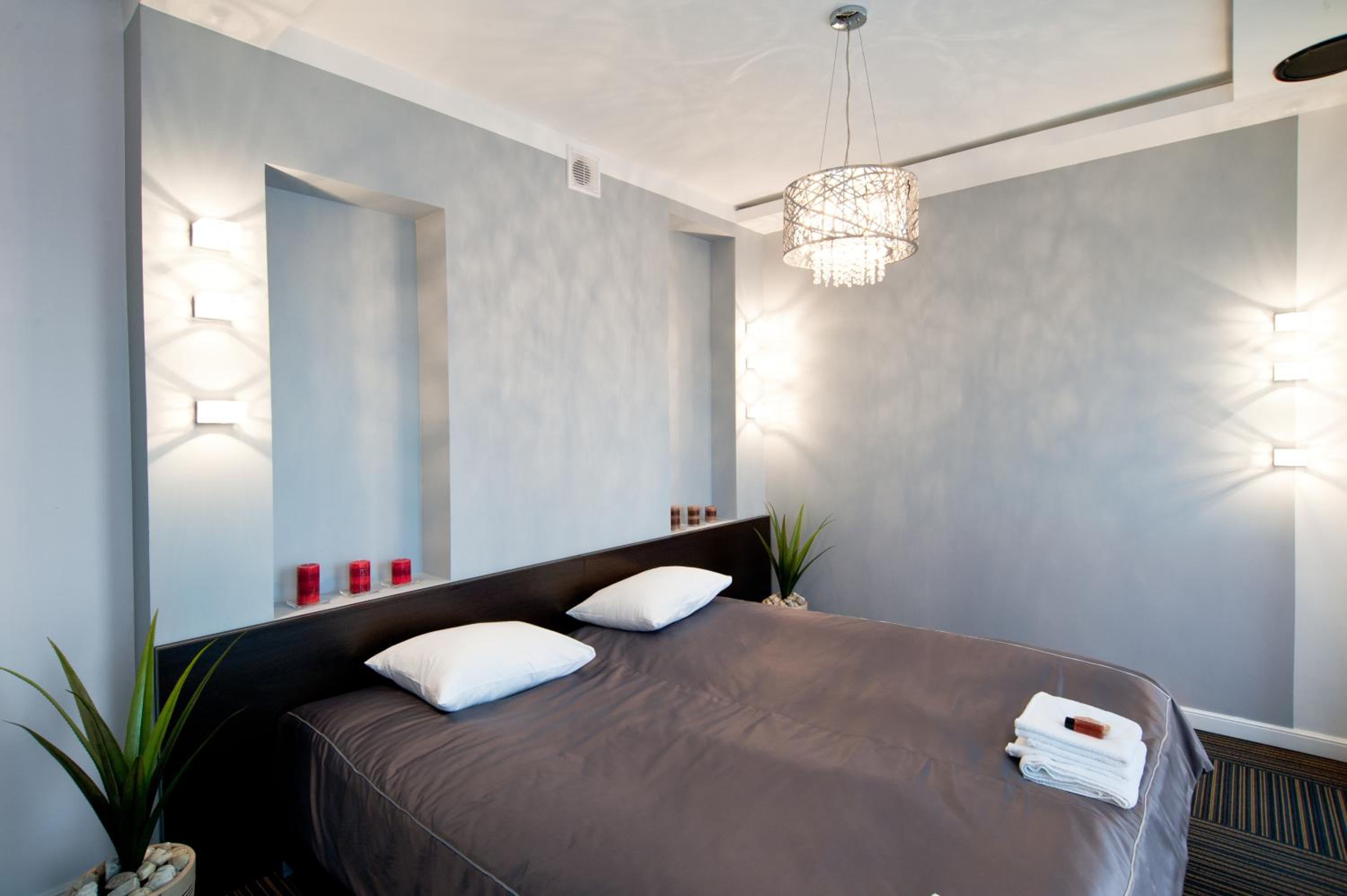 Two-Bedroom Apartment - Photo 1