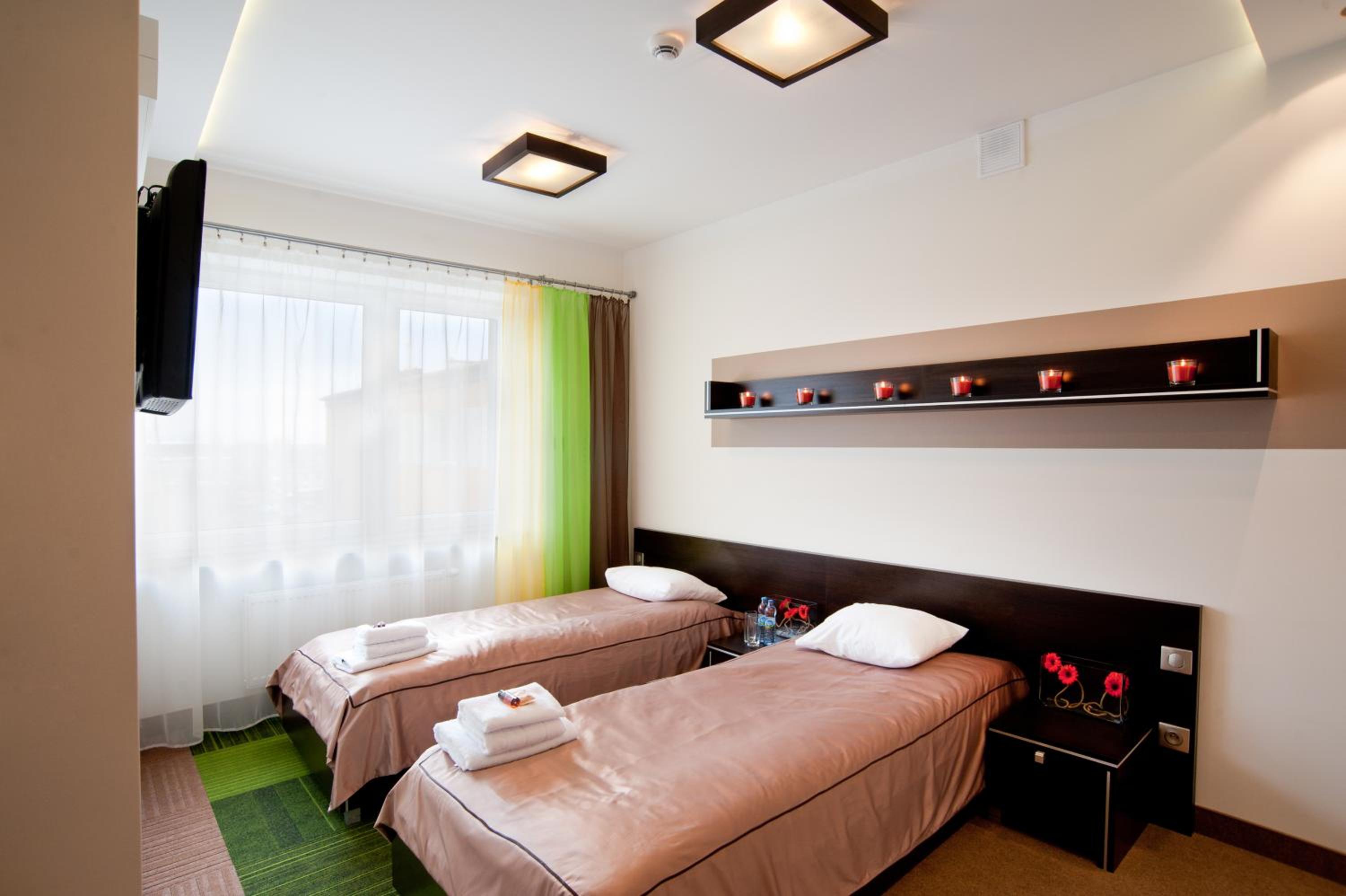 Standard Double or Twin Room - Photo 1