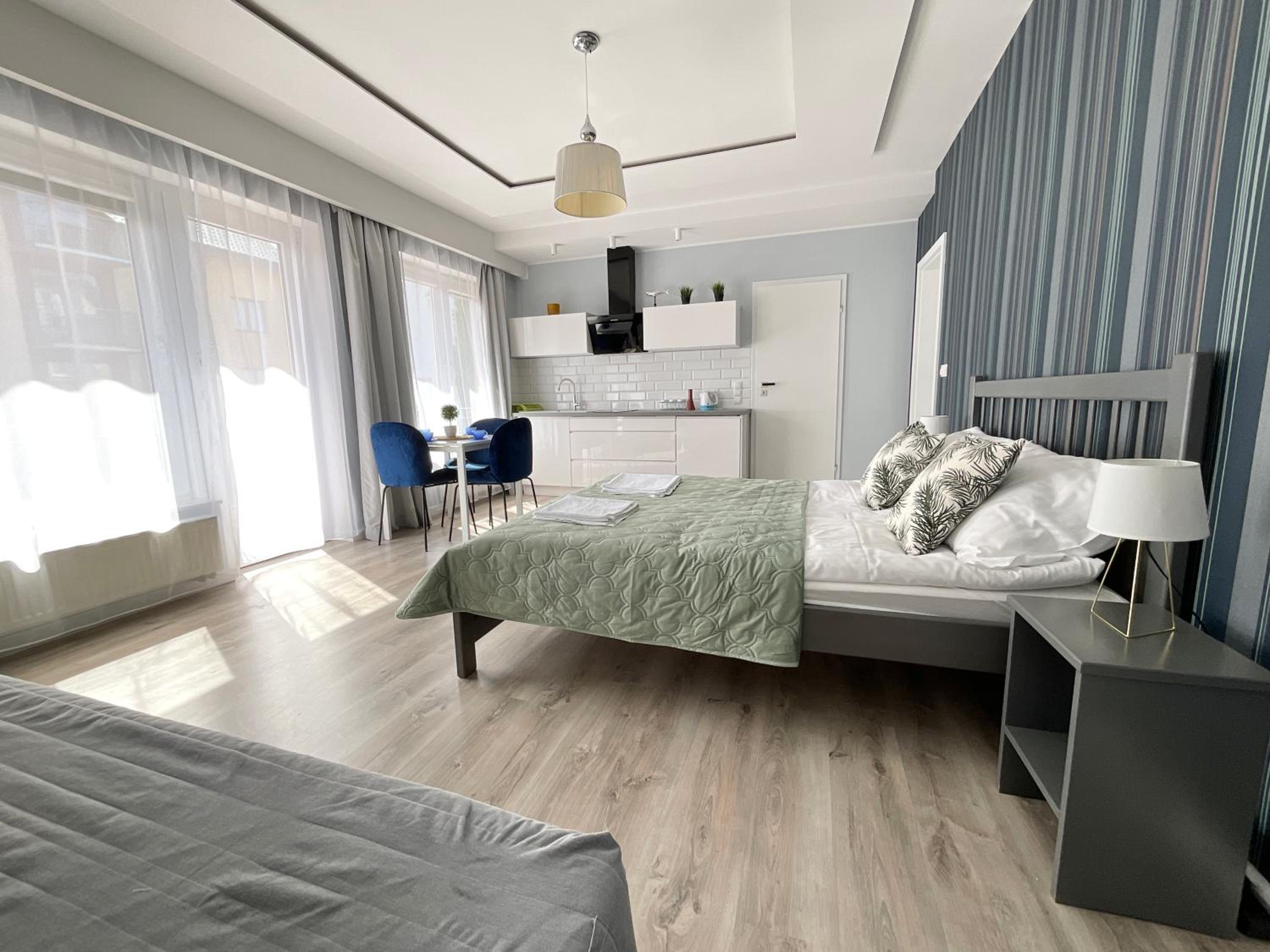 Deluxe Quadruple Room with Kitchenette photo 1