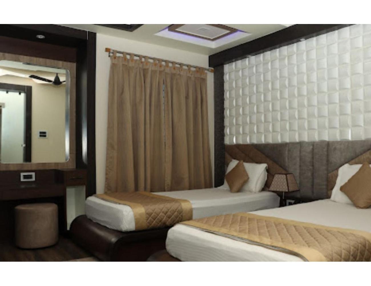 Large Double Room