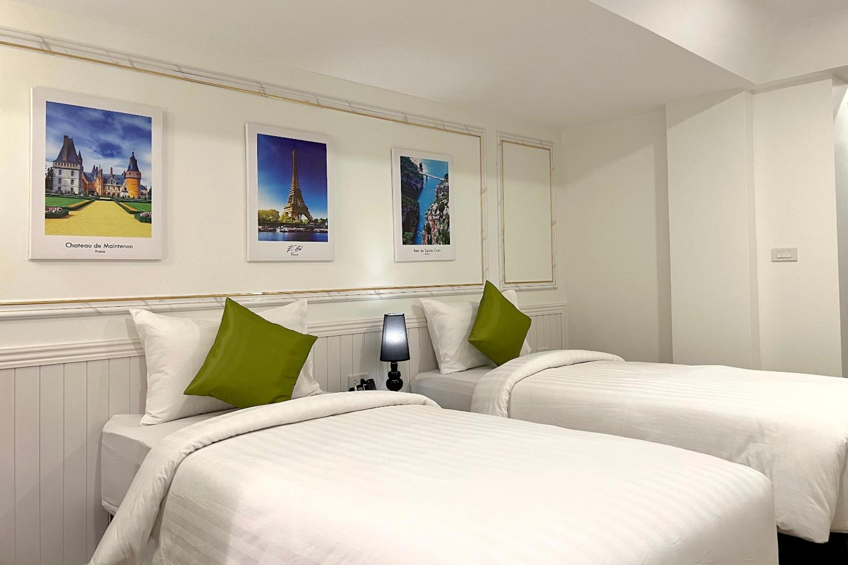Deluxe Twin Room photo 1
