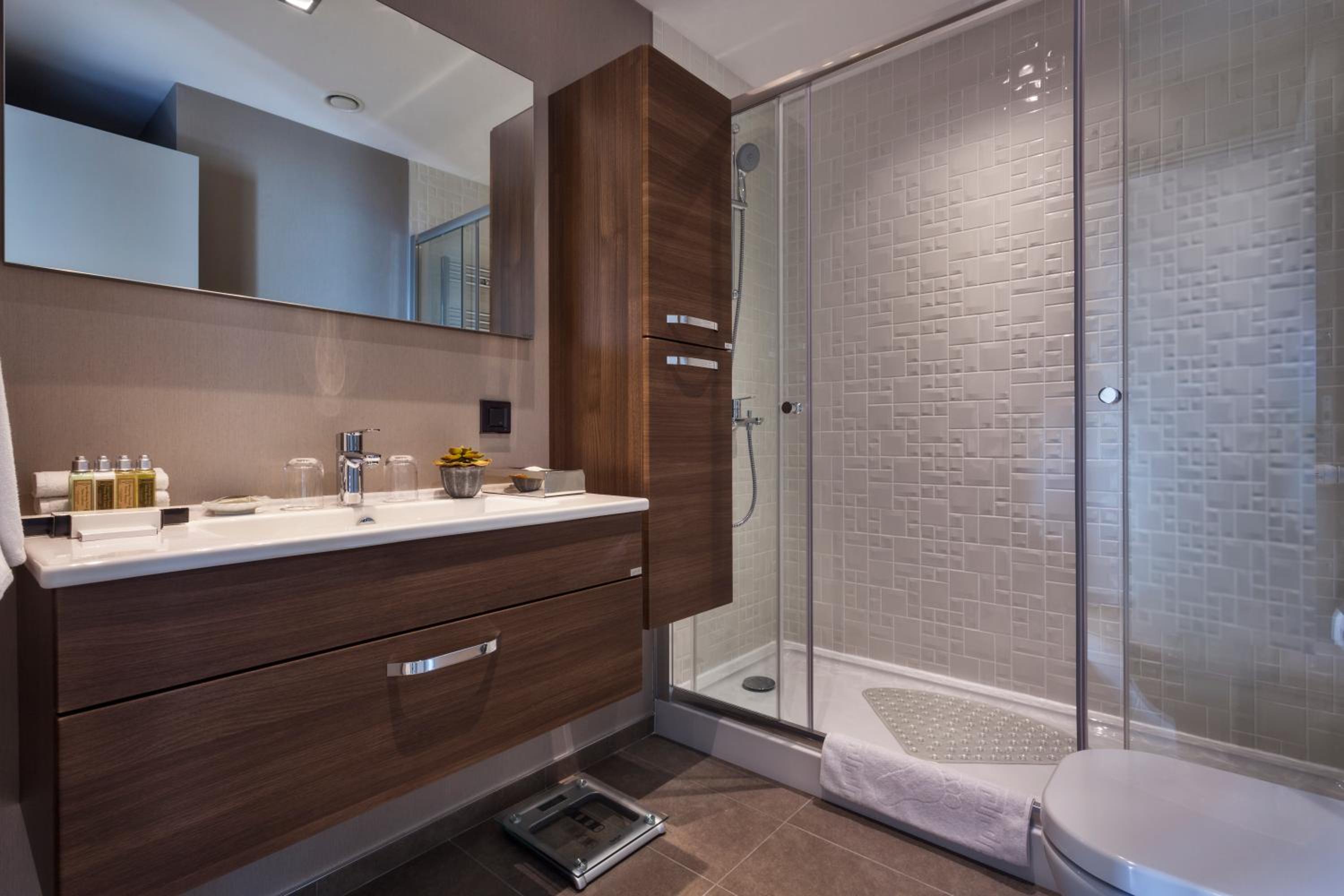 One-Bedroom Suite photo 2