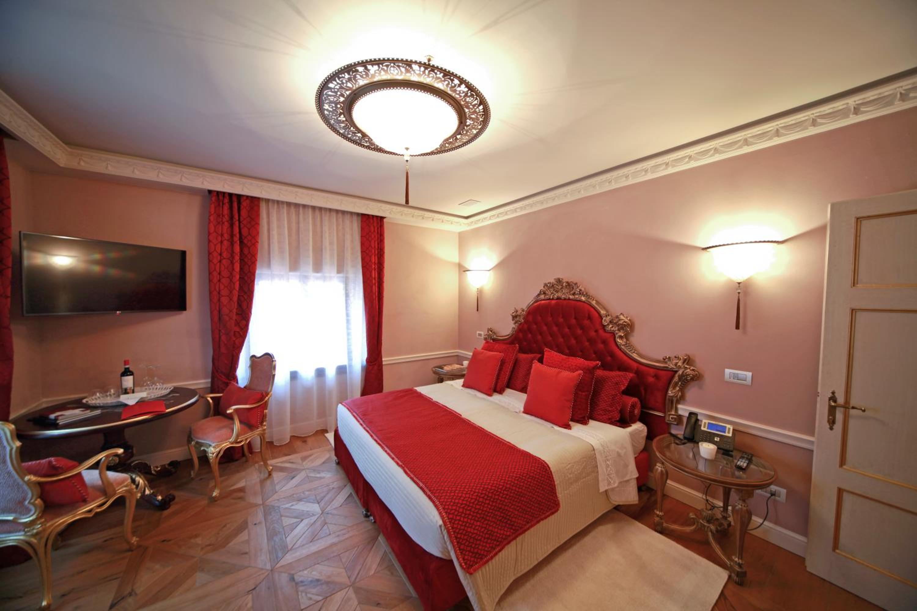 Superior Double or Twin Room photo 1