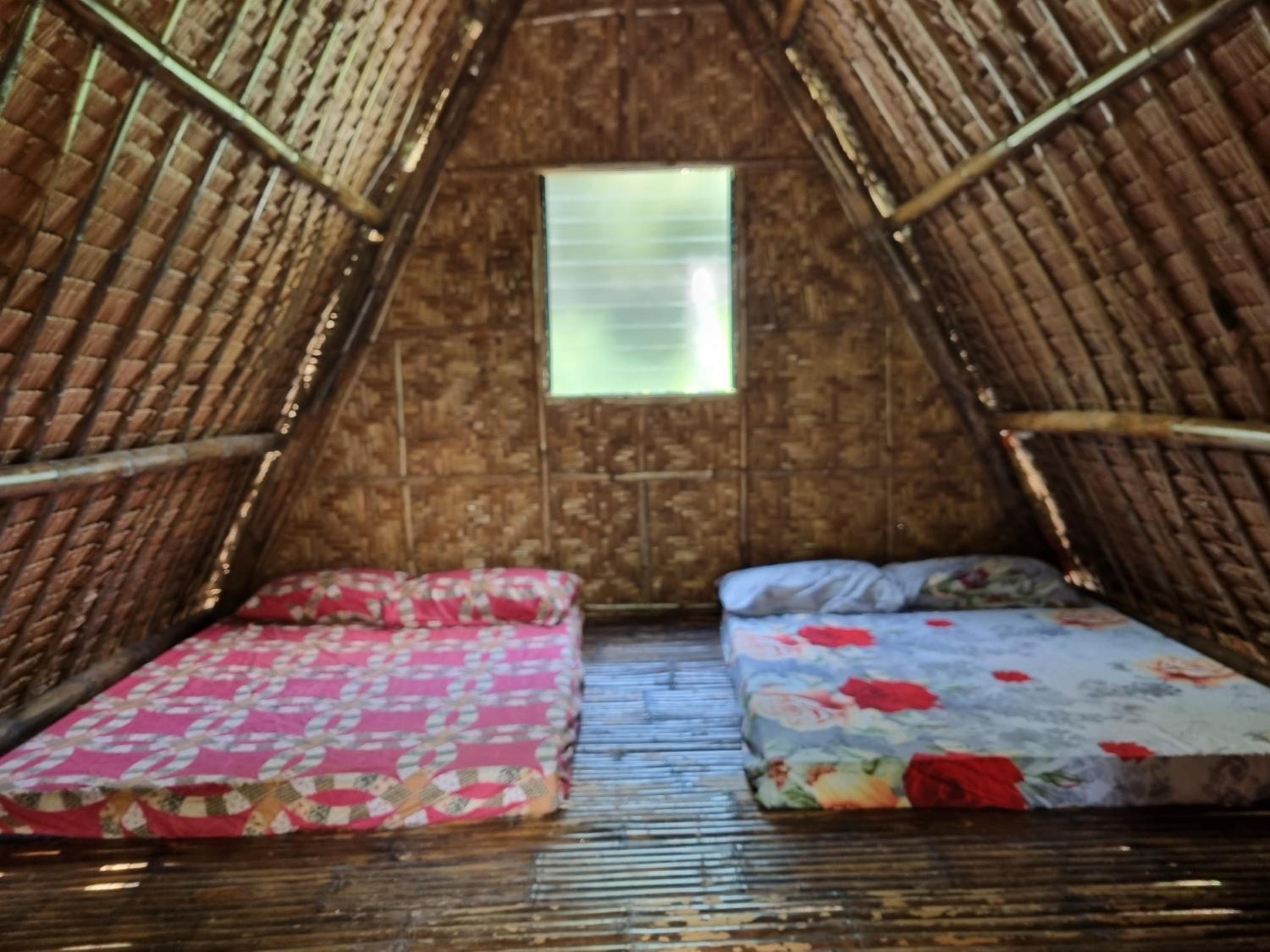 Quadruple Room - Photo 1