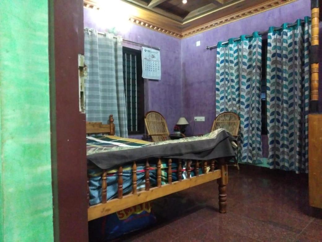 Double Room With Private External Bathroom photo 1