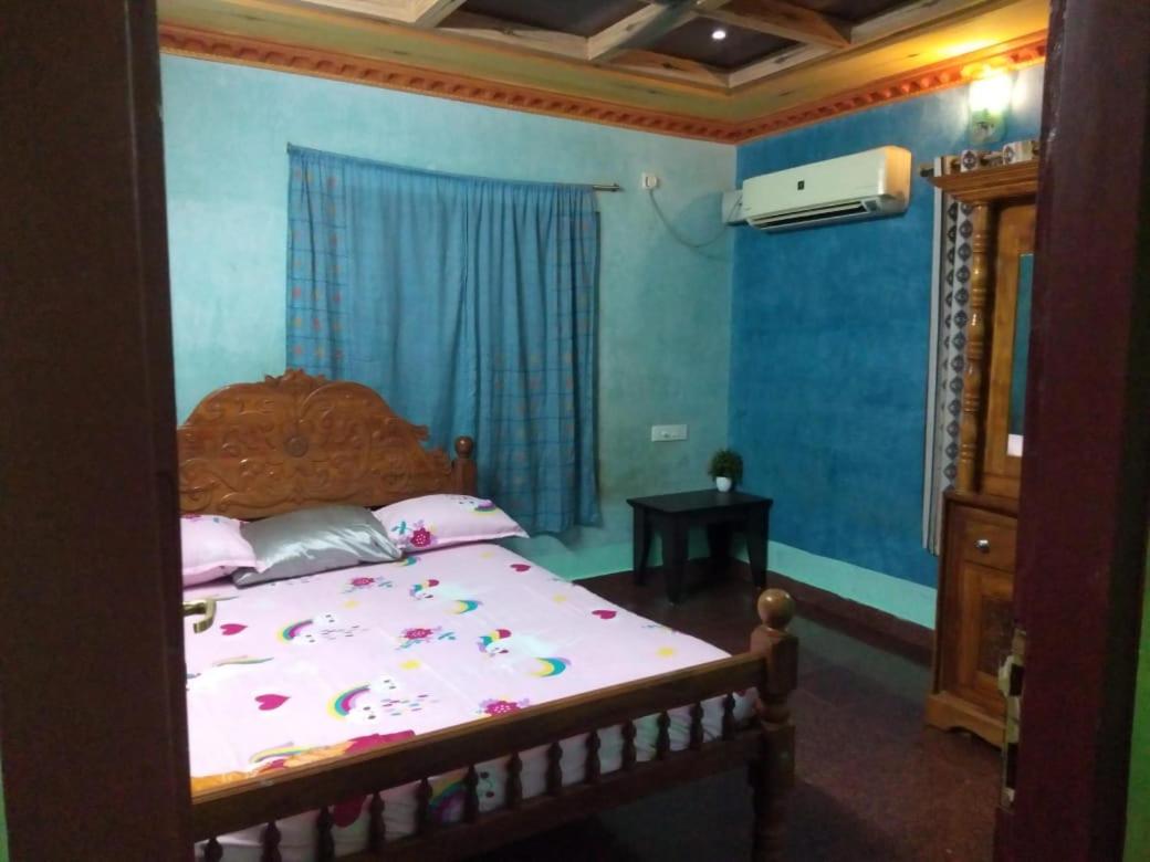 Double Room With Private Bathroom photo 1