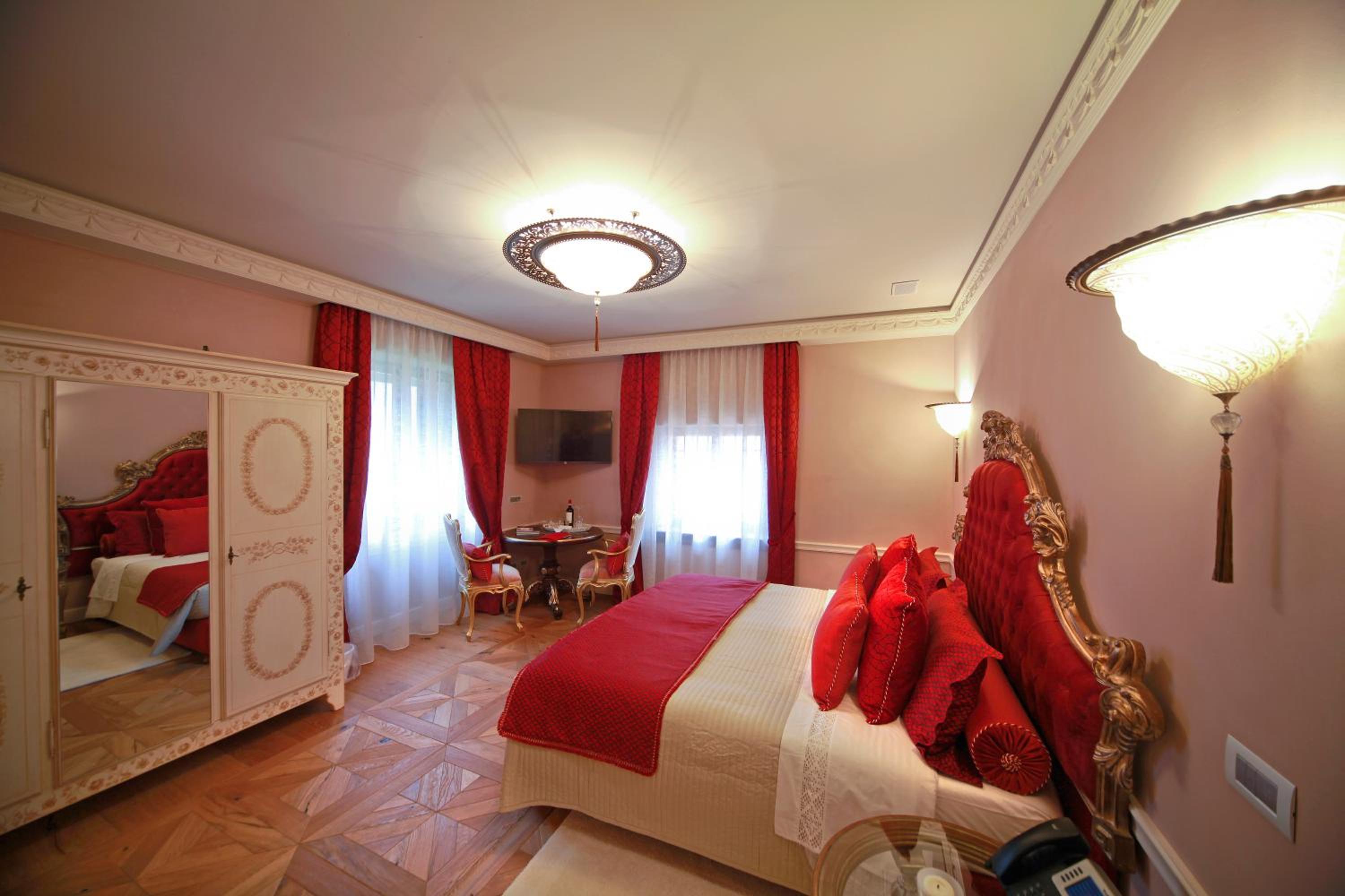 Superior Double or Twin Room photo 2