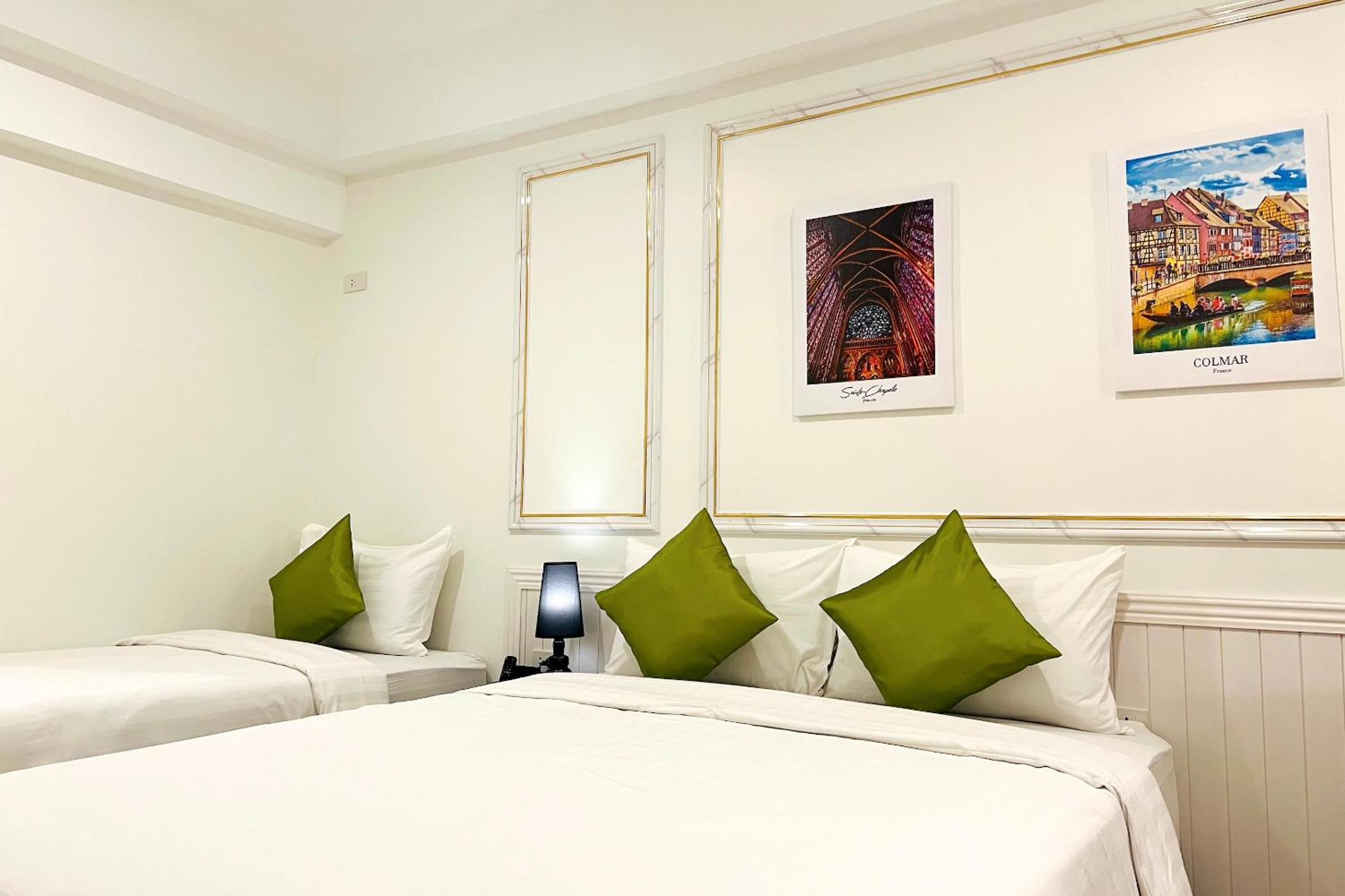Deluxe Triple Room photo 2