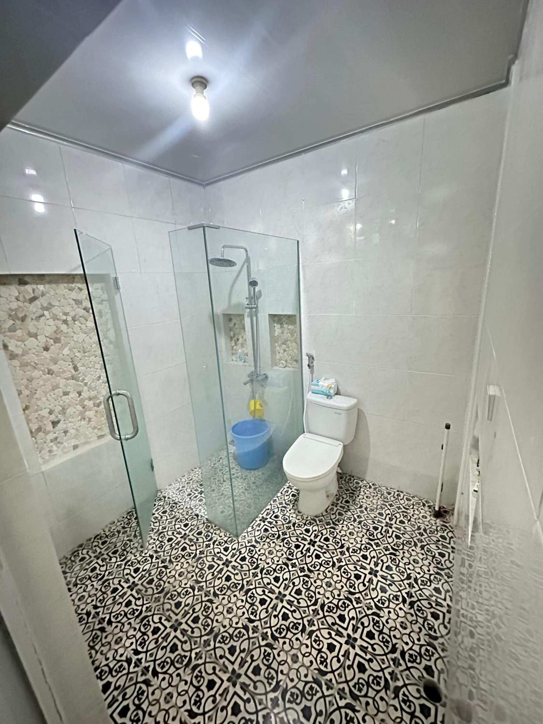 Double Room with Balcony - Photo 5
