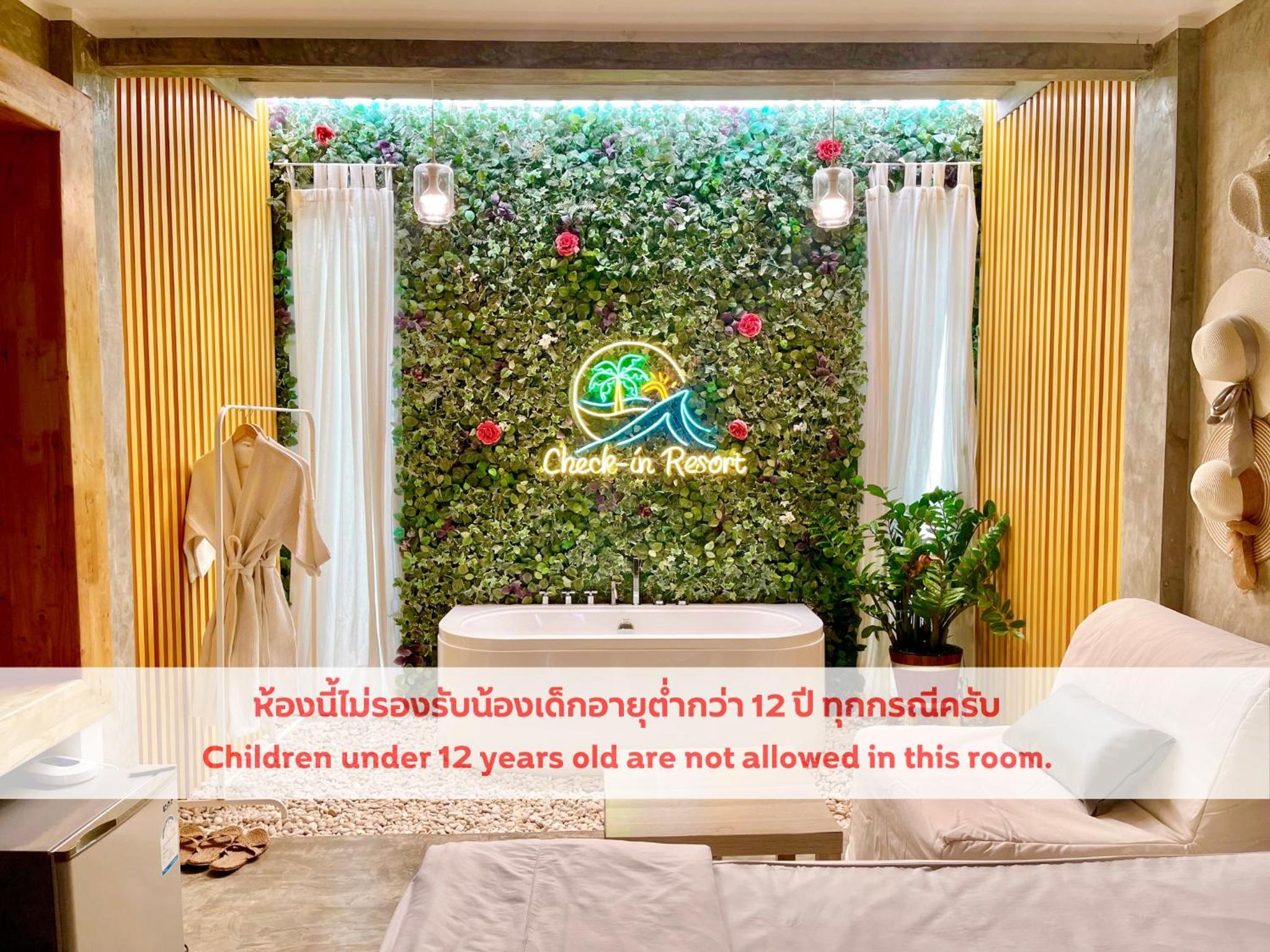 Deluxe Double Room with Bath