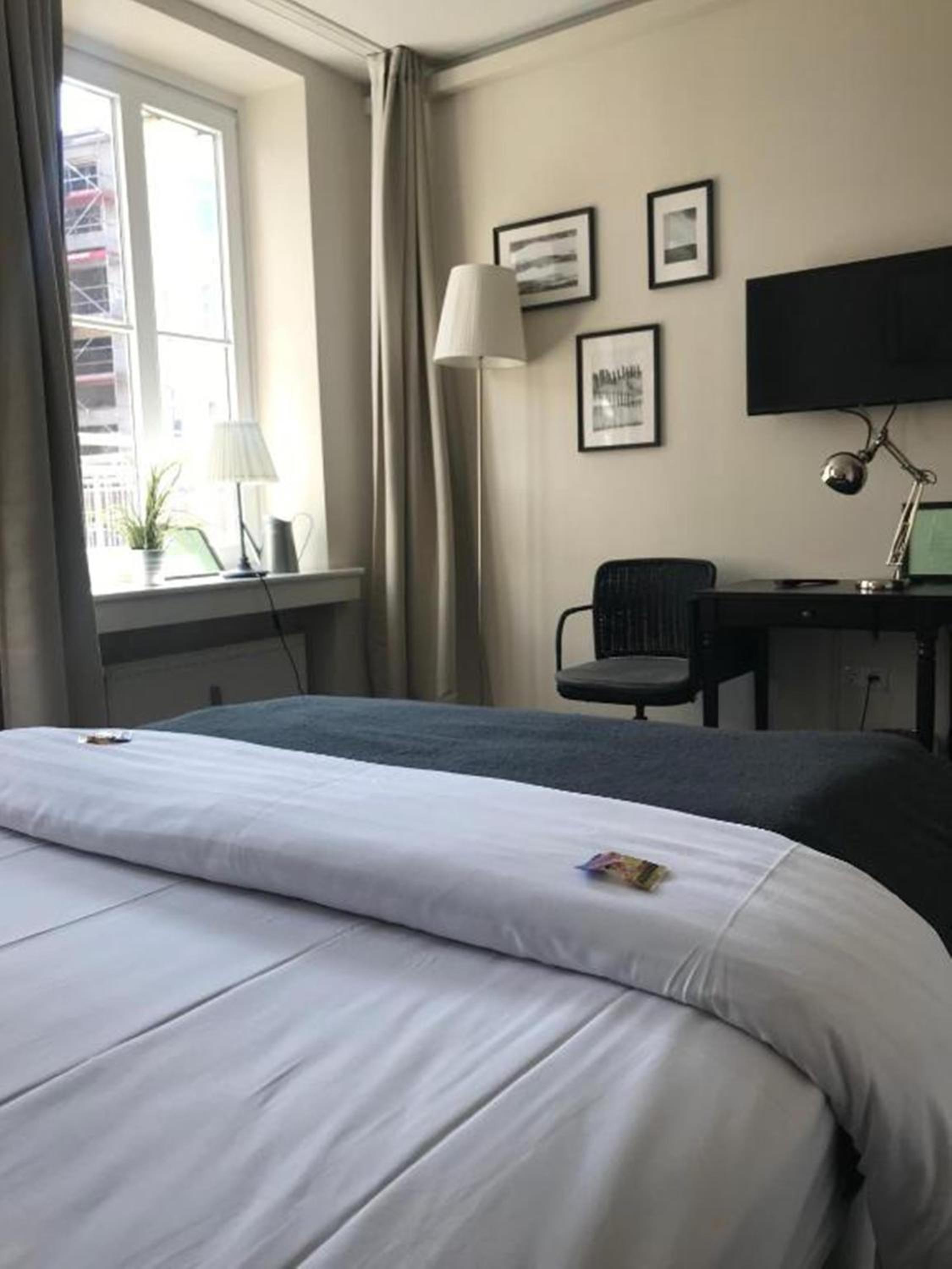 Business Single Room
