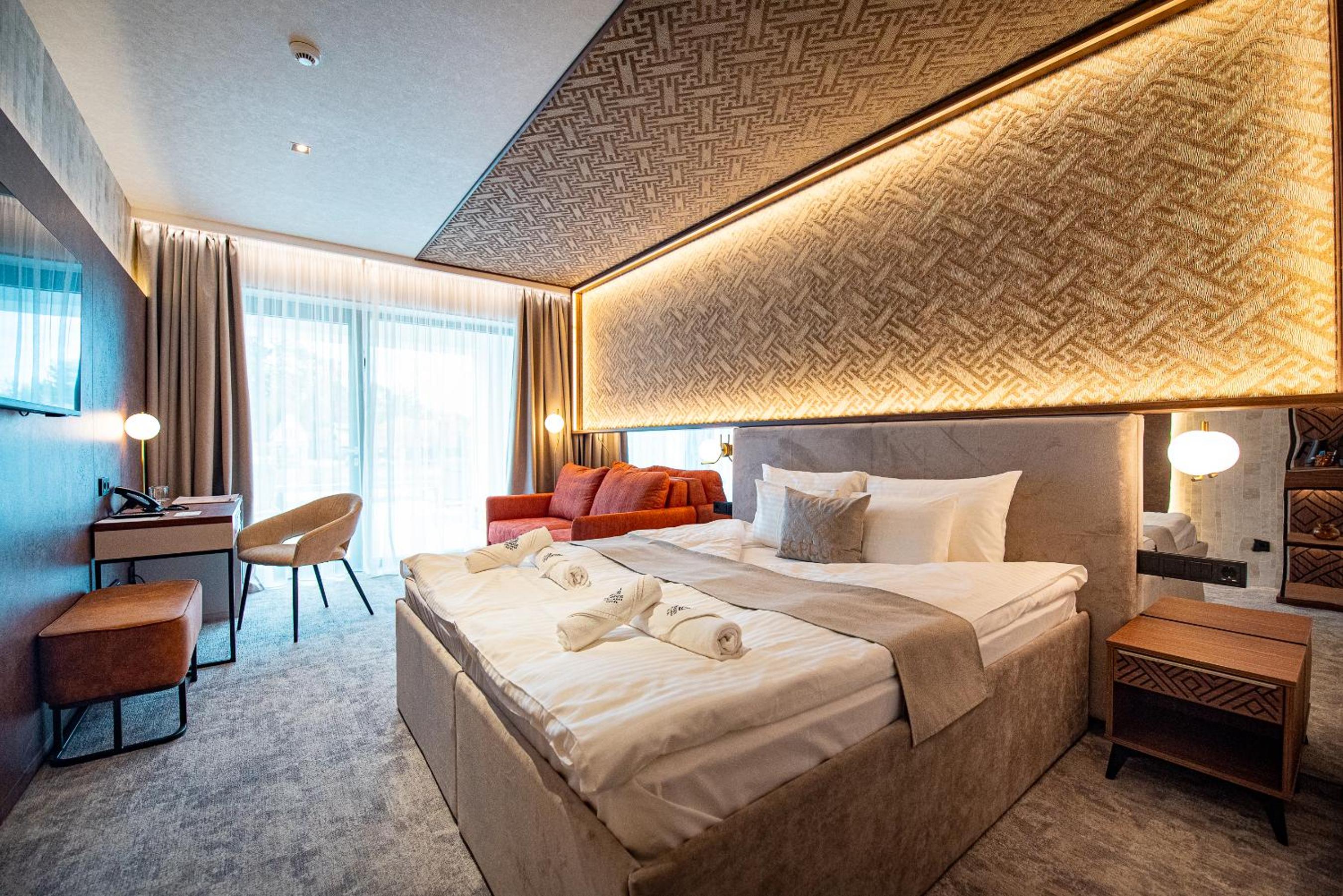 Superior Queen Room