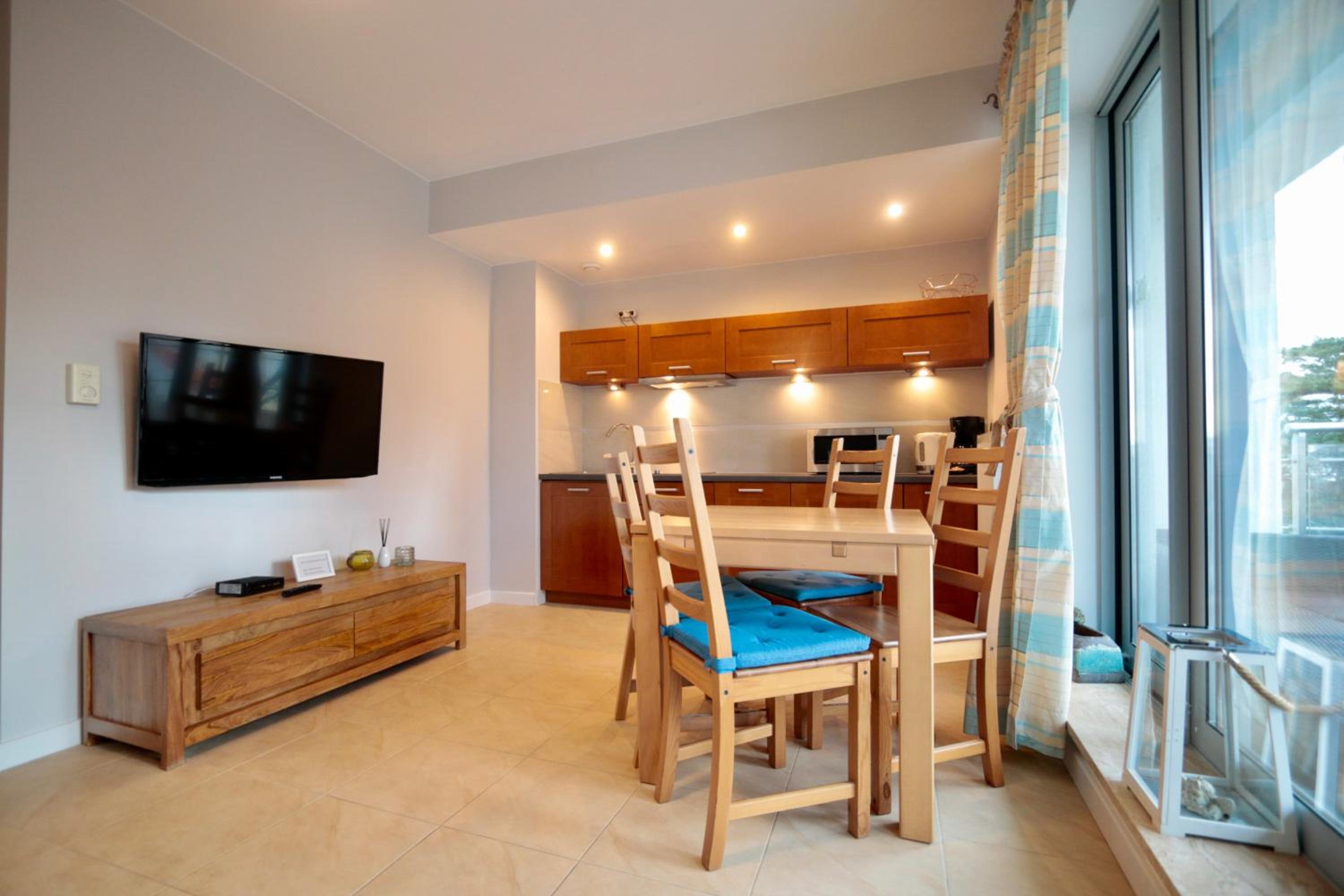 One-Bedroom Apartment with Balcony photo 3