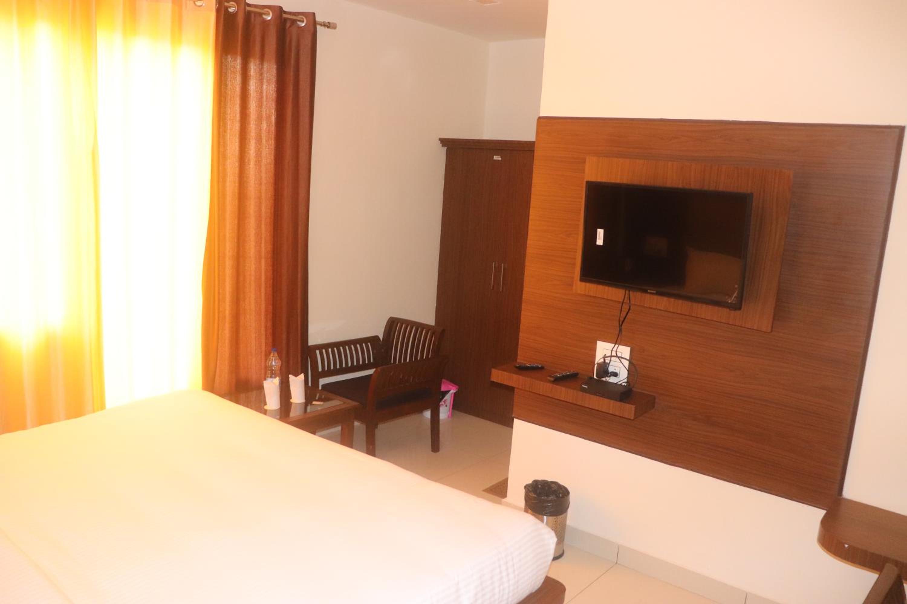 Deluxe Double Room - Photo 2