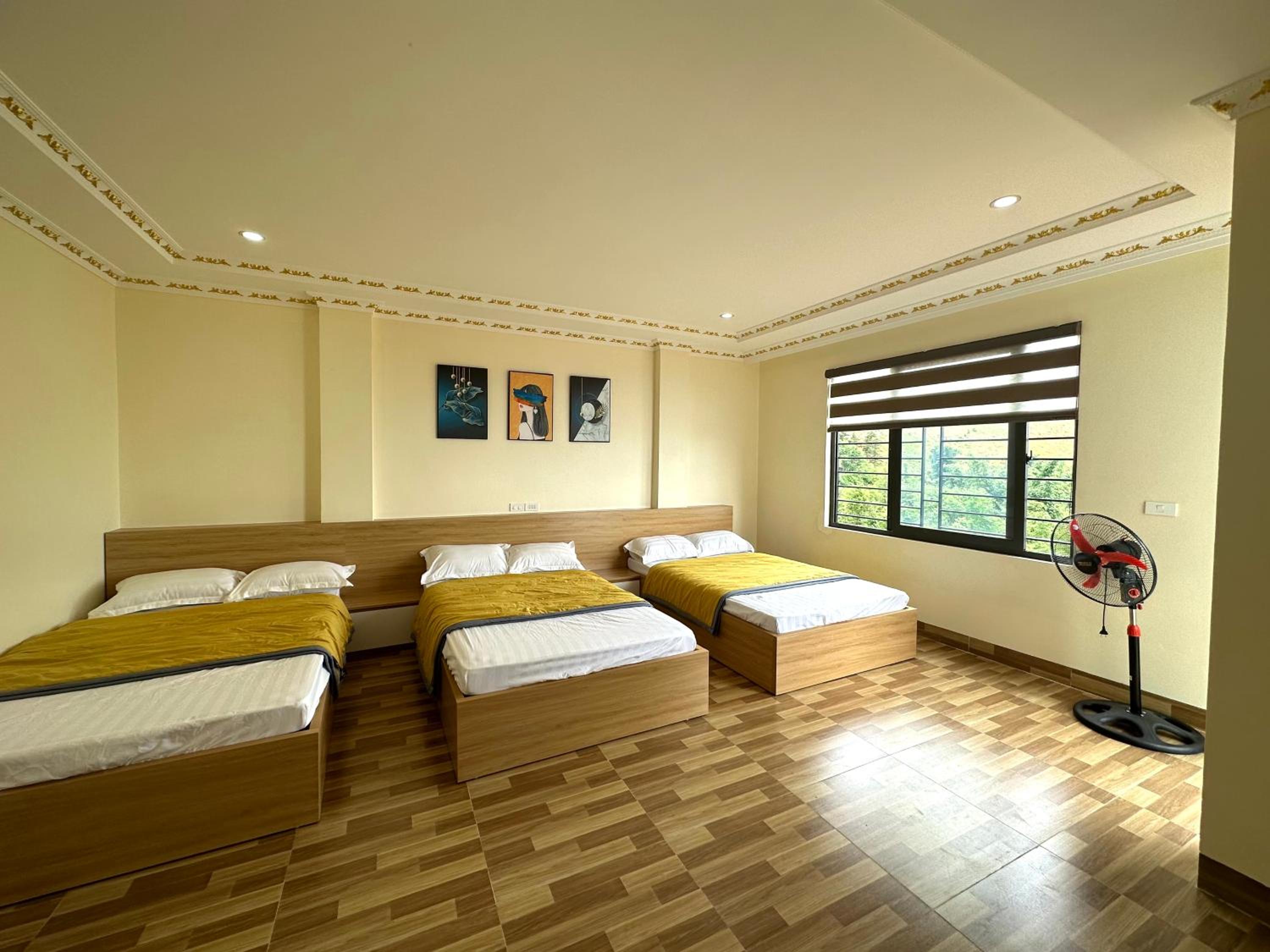 Family Room - Photo 4