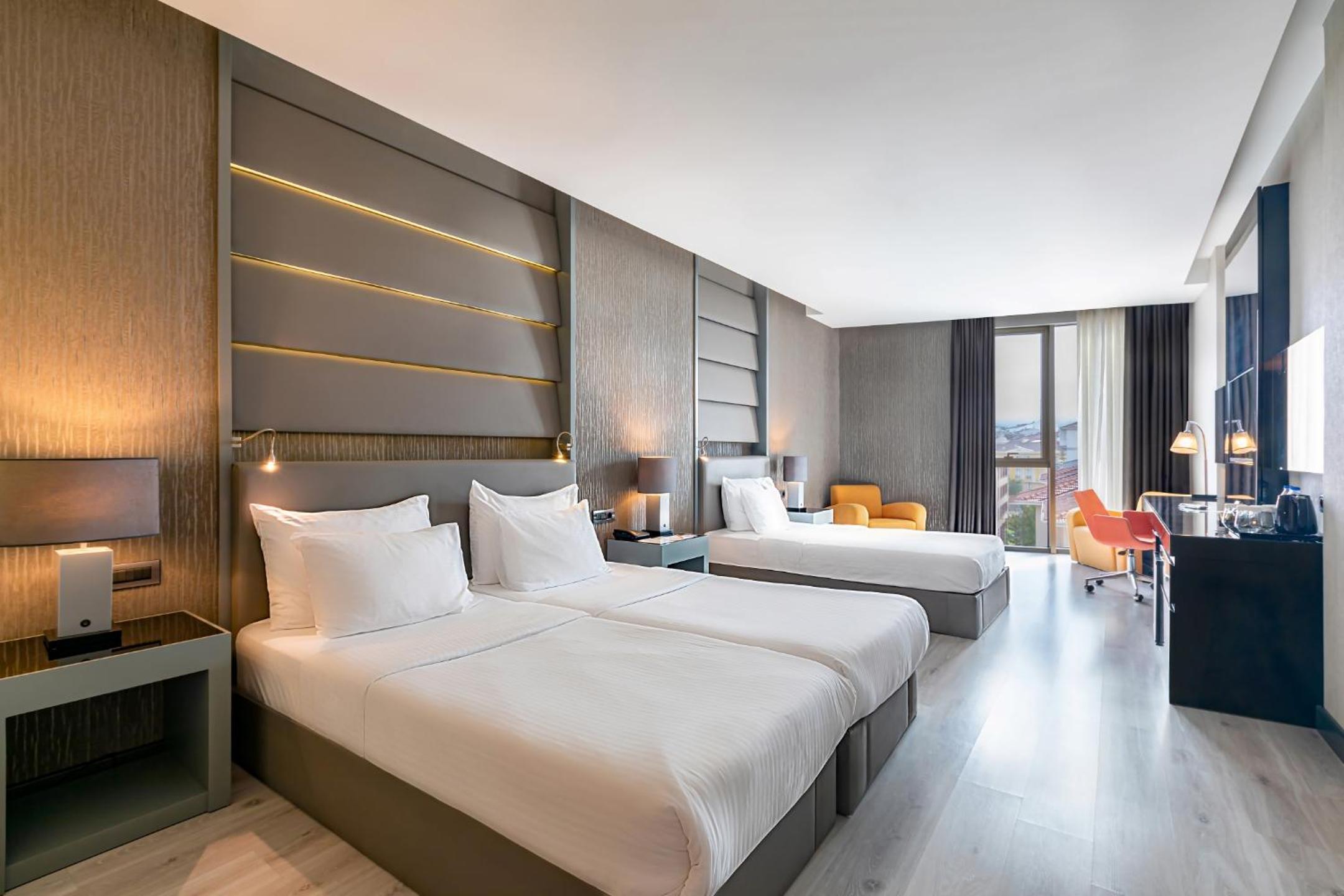 Deluxe Triple Room